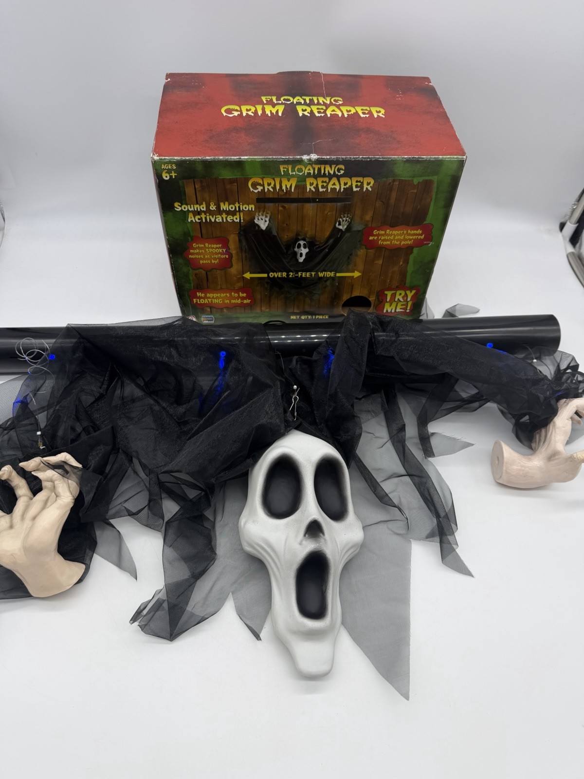 Gemmy Animated Floating Grim Reaper Ghost Scream Face 2ft Wide Halloween Prop
