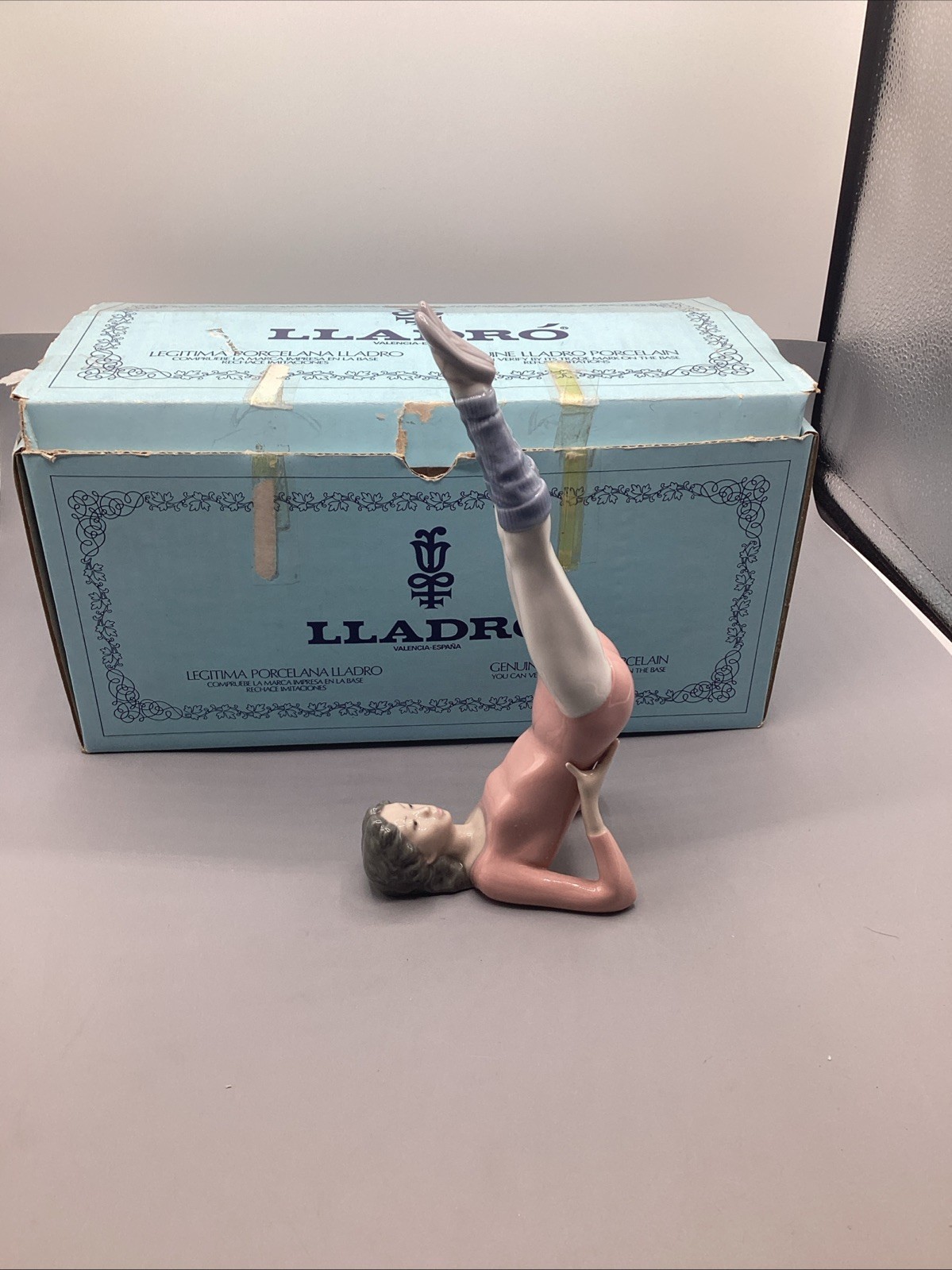 Lladro Push-Ups 5334 Aerobics Gymnast Dancer Retired Porcelain Figurine Vtg 1985