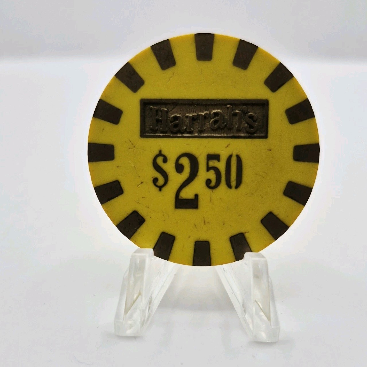 Harrah\'s Hotel Casino Reno Tahoe Nevada 1980 $2.50 Casino Chip N6439