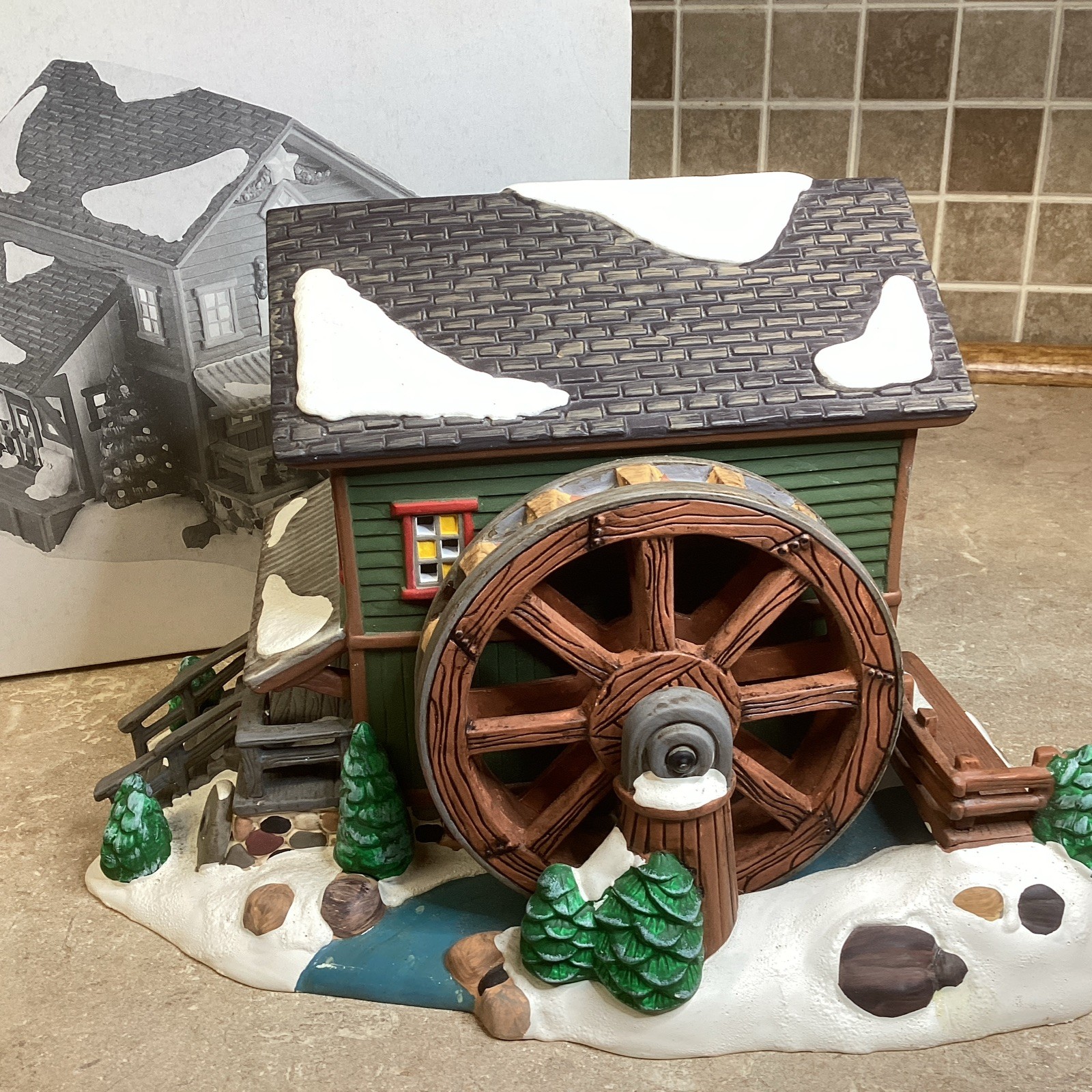 Dept 56 ROCK CREEK MILL HOUSE Snow Village 54932 1998- With Box, Light Cord- EUC