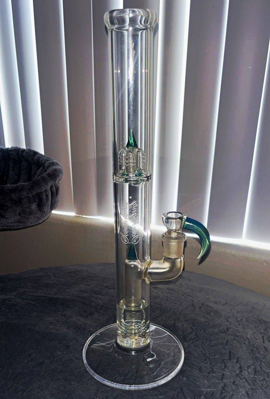 Legendary Glassworks Clear Glass Water Pipe Bong w/ 2 Blue Claw Bowl Slides