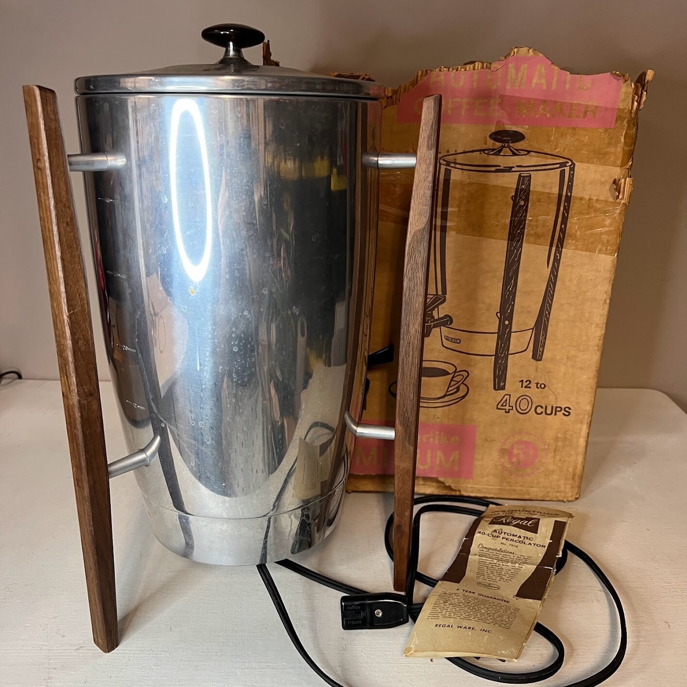 VTG REGAL Automatic Atomic 40 Cup Percolator COFFEE MAKER Metal & Teak MCM