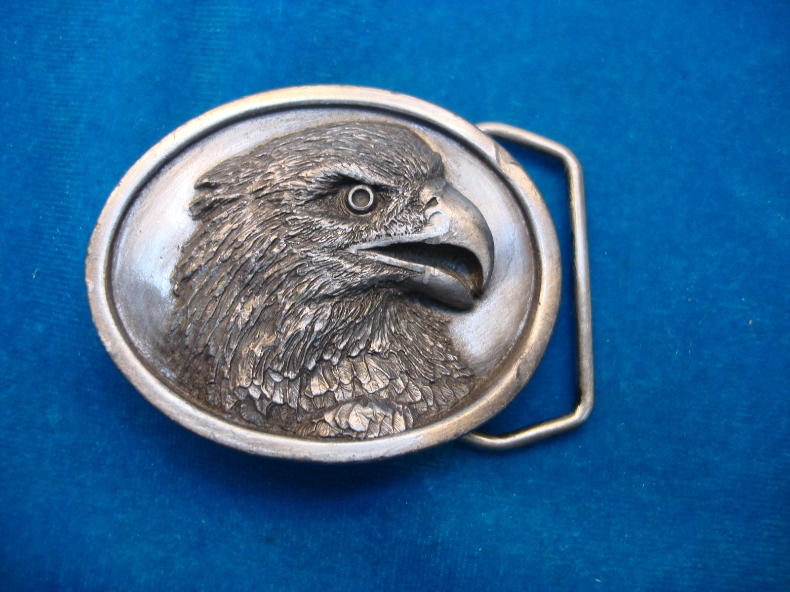 1984 BERGAMOT BRASS WORKS - PEWTER EAGLE SMALL WESTERN STYLE BUCKLE - NICE 1984 BERGAMOT BRASS WORKS - PEWTER EAGLE SMALL WESTERN STYLE BUCKLE - NICE