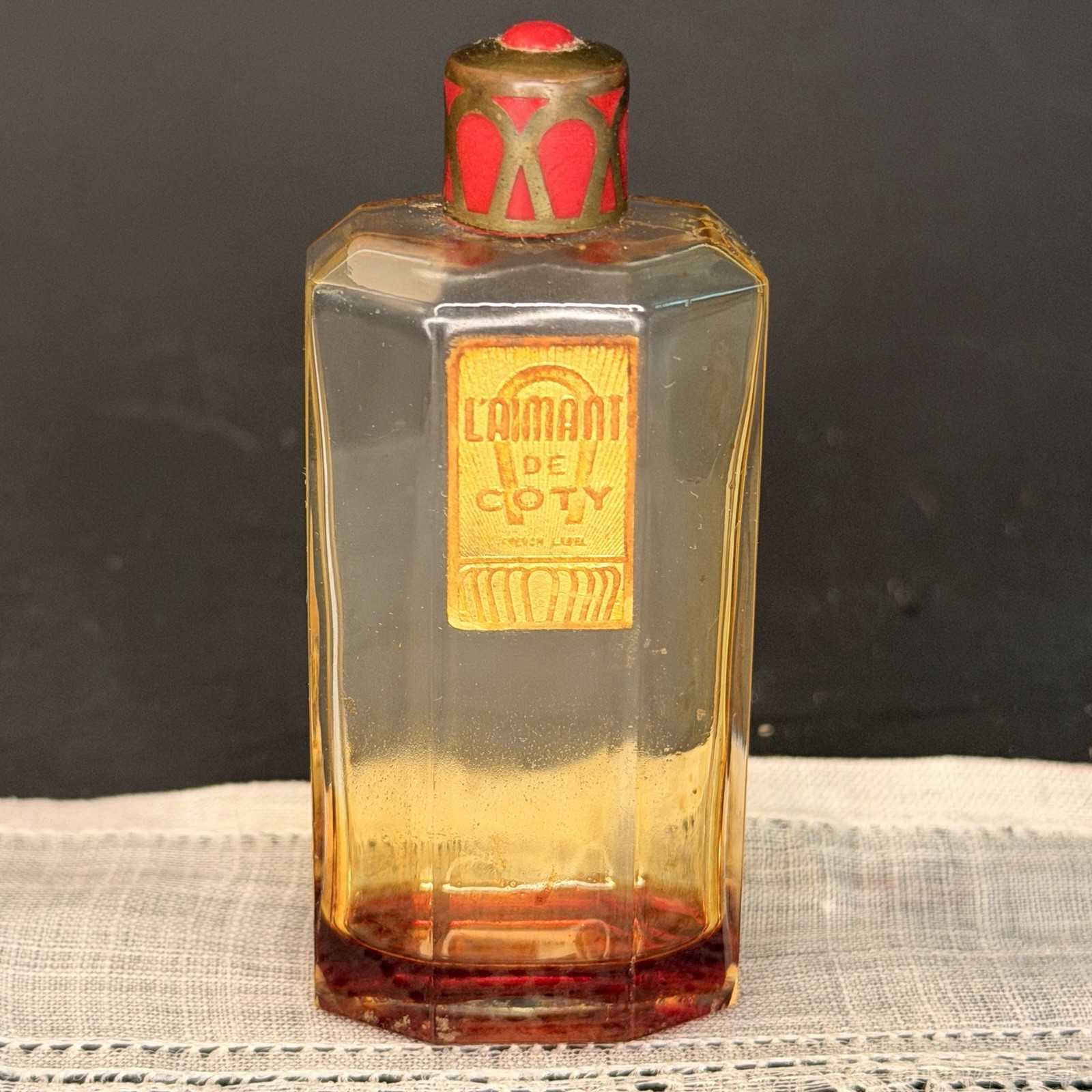 Vintage 20s-30s French L'Aimant de Coty Perfume Bottle, Art Deco Enamel Cap Vintage 20s-30s French L'Aimant de Coty Perfume Bottle, Art Deco Enamel Cap
