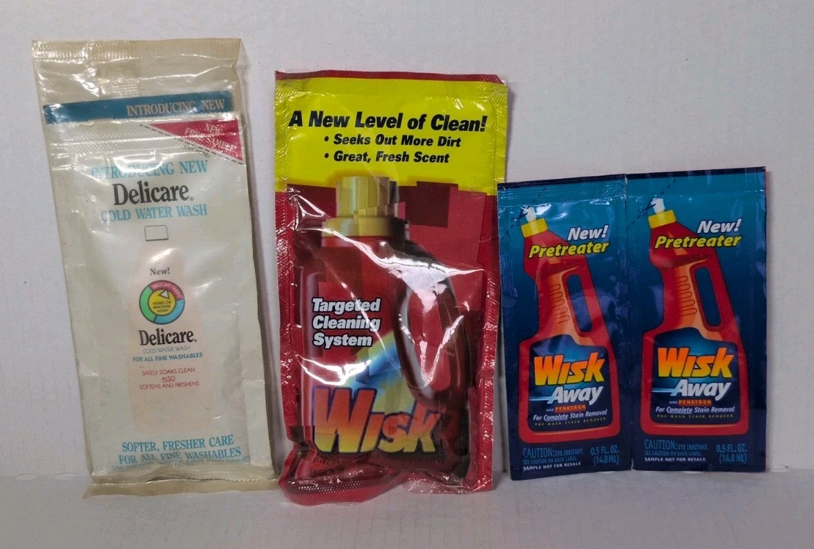 Vintage Wisk Away Delicare Laundry Detergent Pretreater Sample Packet Lot Of 4 