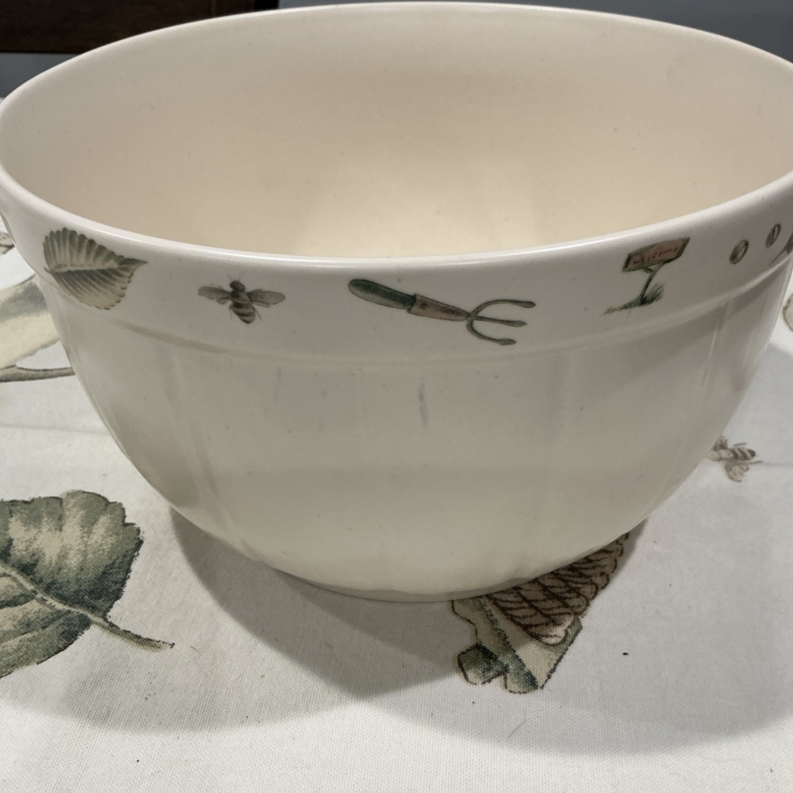 Vintage Phaltzgraff Naturewood Mixing Bowl 9.5 Inch Made In USA