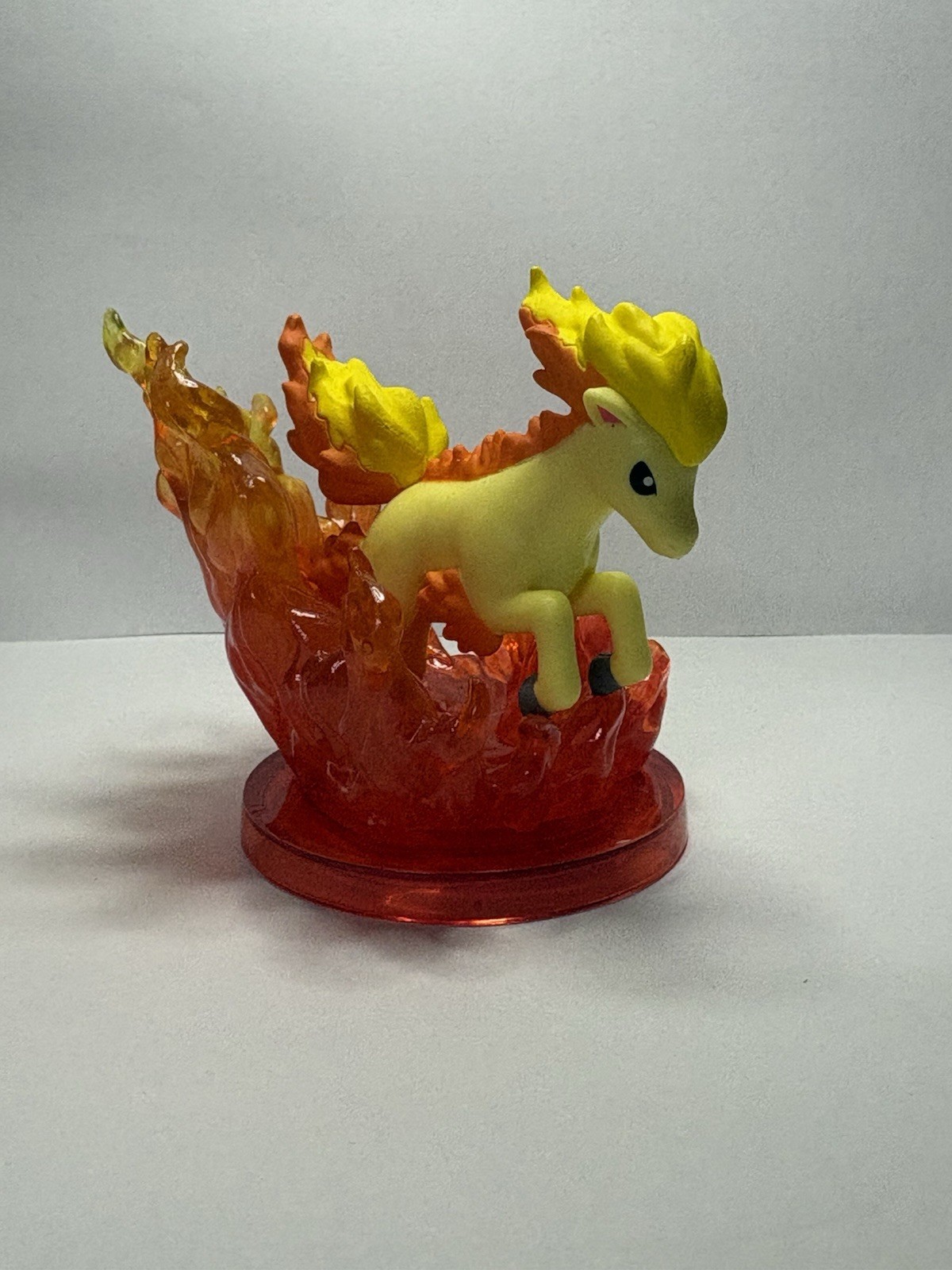 US Pokémon Center Original - Pokémon Gallery Figure: Ponyta (Flare Blitz)