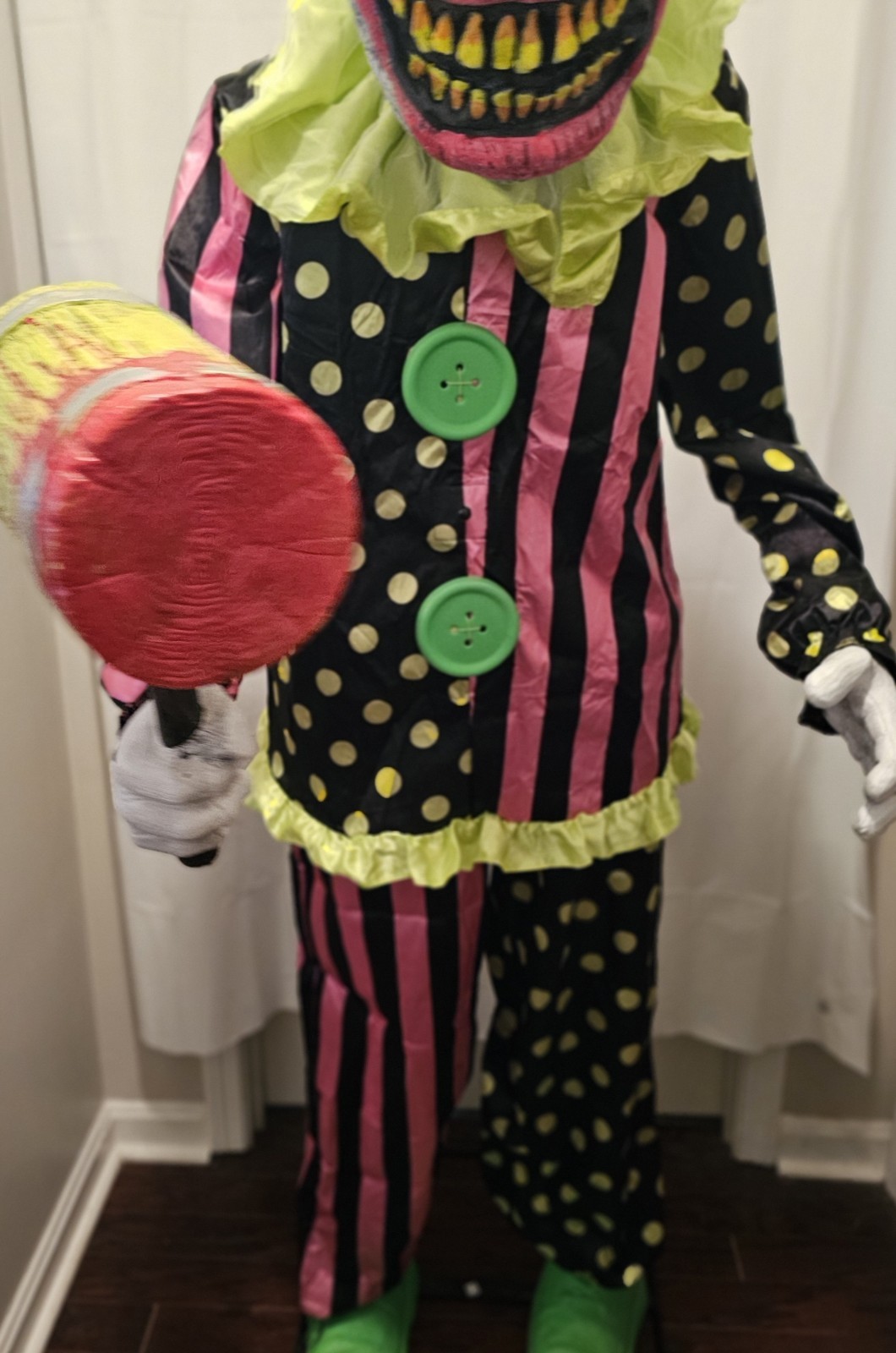 Spirit Halloween 2013 Wacky Mole Clown Animatronic Halloween Prop 5.8ft w/Step P