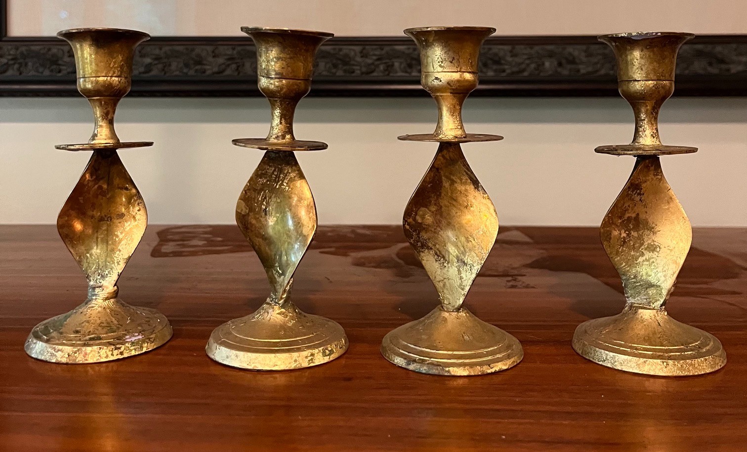 Set of 4 Vintage 1950s BRASS Spiral Ribbon Twisted Swirl Candlestick Holders MCM