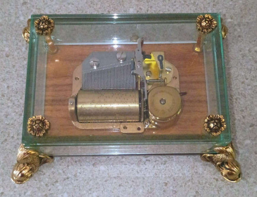 Original Reuge Music Music Of The Night No. 1988 Made In Switzerland Music Box
