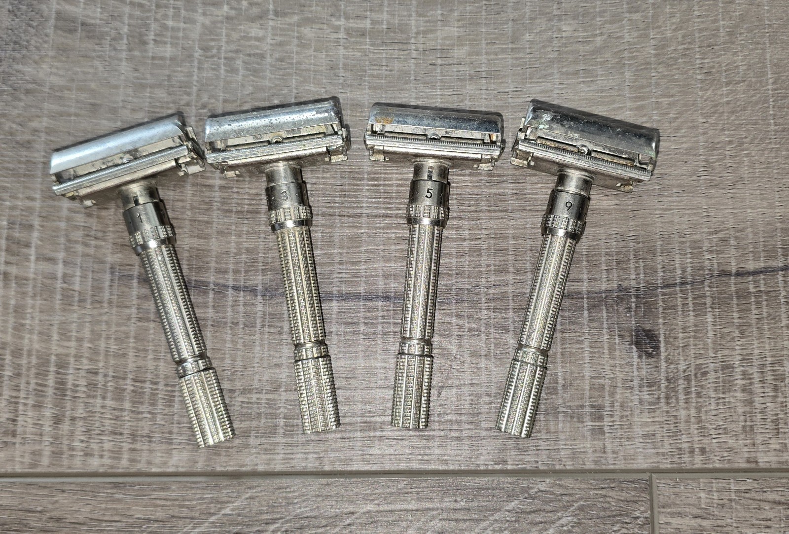Lot of 4 Vintage Gillette Slim Adjustable 1-9 DE TTO Safety Razors Working USA