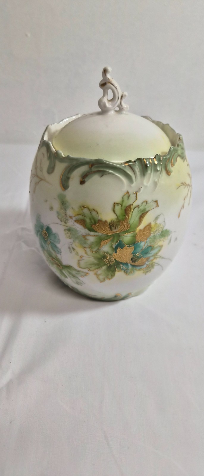 Vintage hand painted covered sugar bowl 7.25 in x 5 in