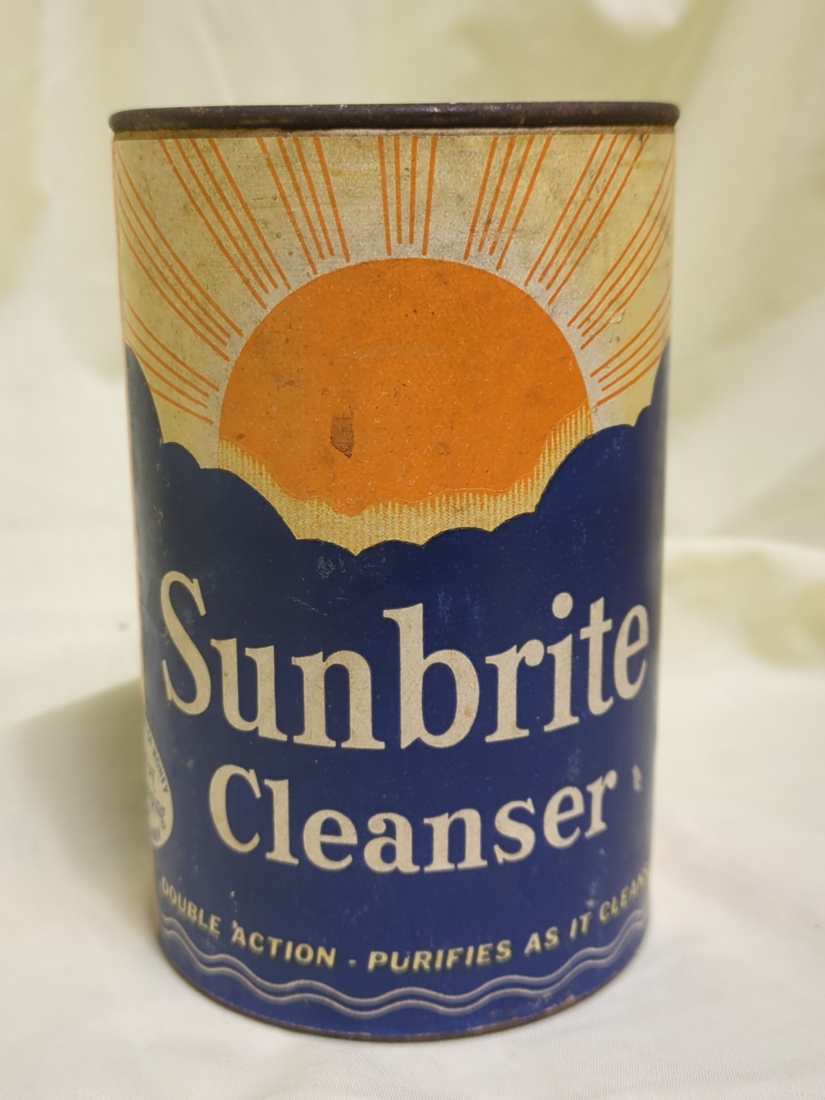 Vintage 1950s Sunbrite Cleanser Swift & Co Chicago, IL 1 Lb SEALED NOS Vintage 1950s Sunbrite Cleanser Swift & Co Chicago, IL 1 Lb SEALED NOS