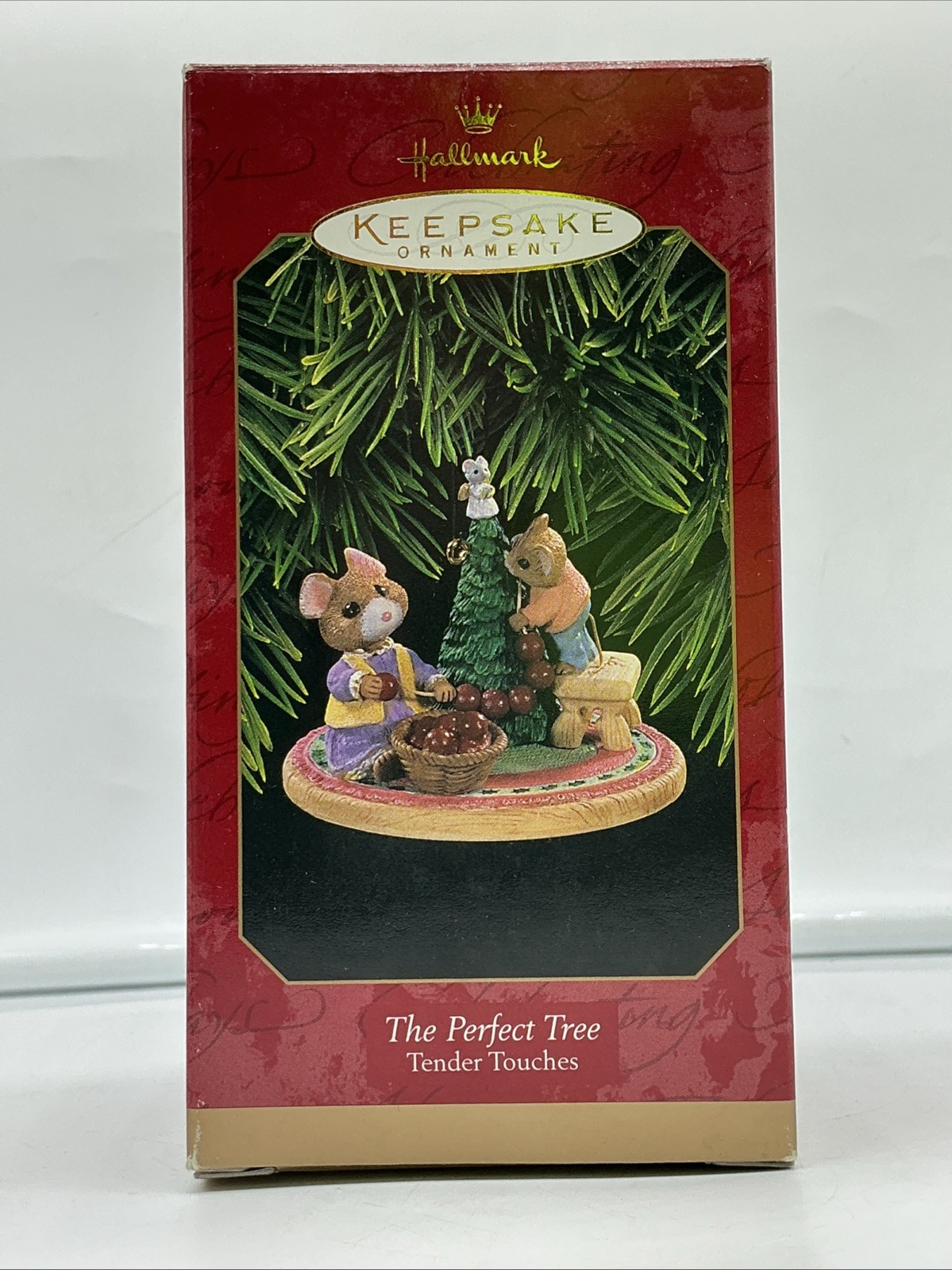 1997 Hallmark Keepsake The Perfect Tree Ornament - 
