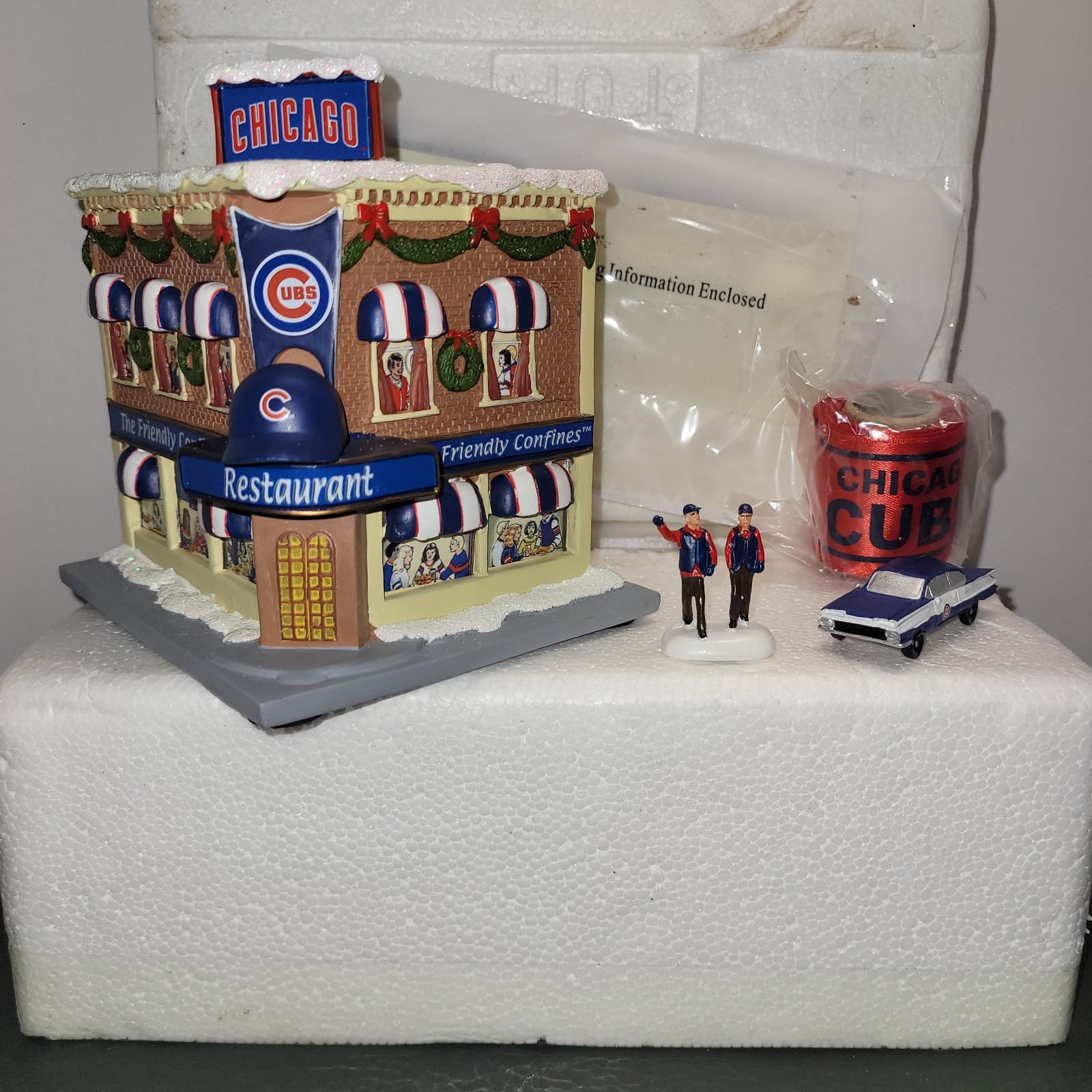 HTF 2004 Hawthorne Village Chicago Cubs Restaurant Friendly Confines COA