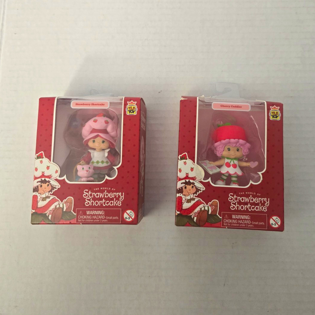 Strawberry Shortcake Strawberry Shortcake & Cherry Cuddler Dolls Set