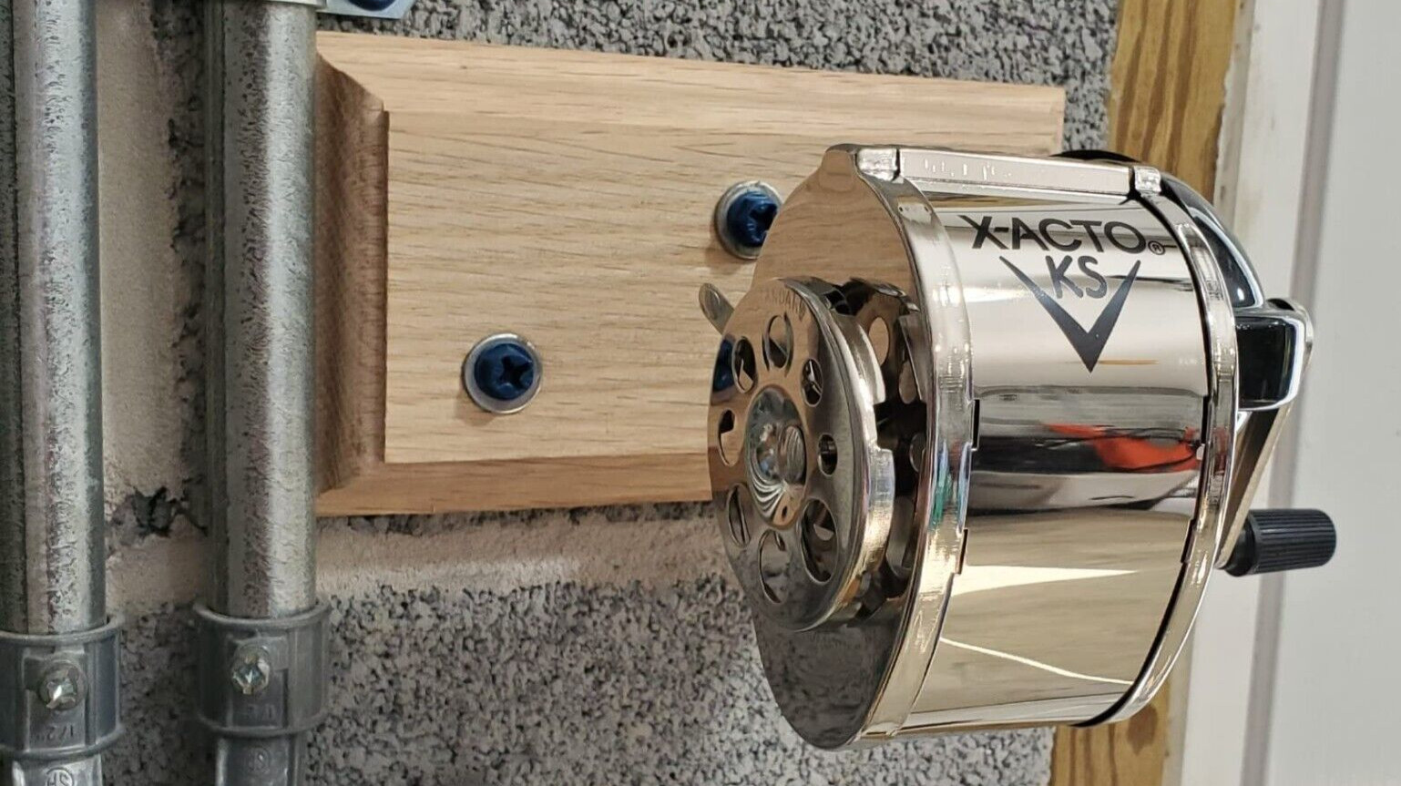 Wall Mount Pencil Sharpener Vintage Look Boston Metal Desk School Crank Manual
