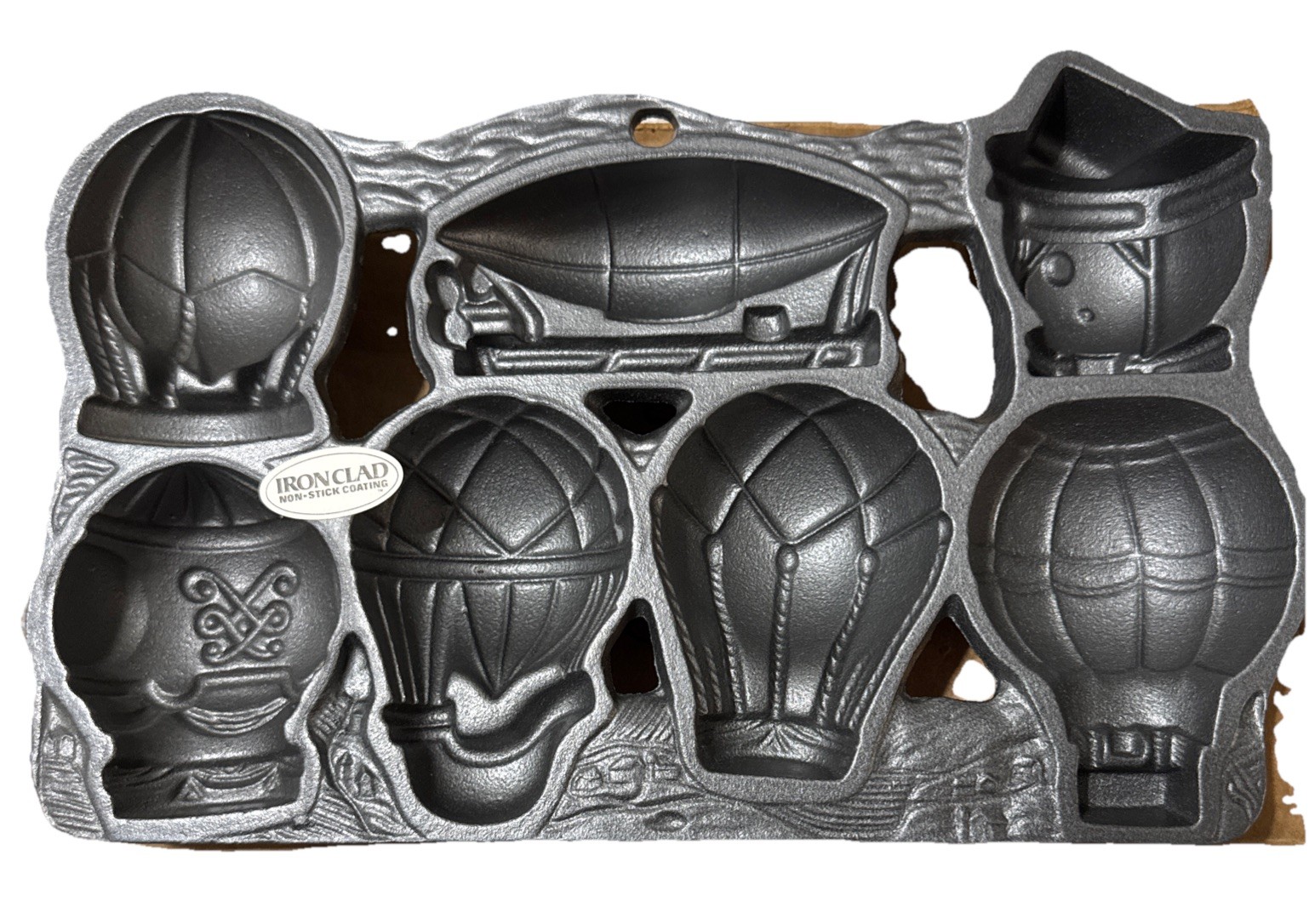 John Wright 1993 Cast Iron Hot Air Balloons Muffin Mold NOS John Wright 1993 Cast Iron Hot Air Balloons Muffin Mold NOS