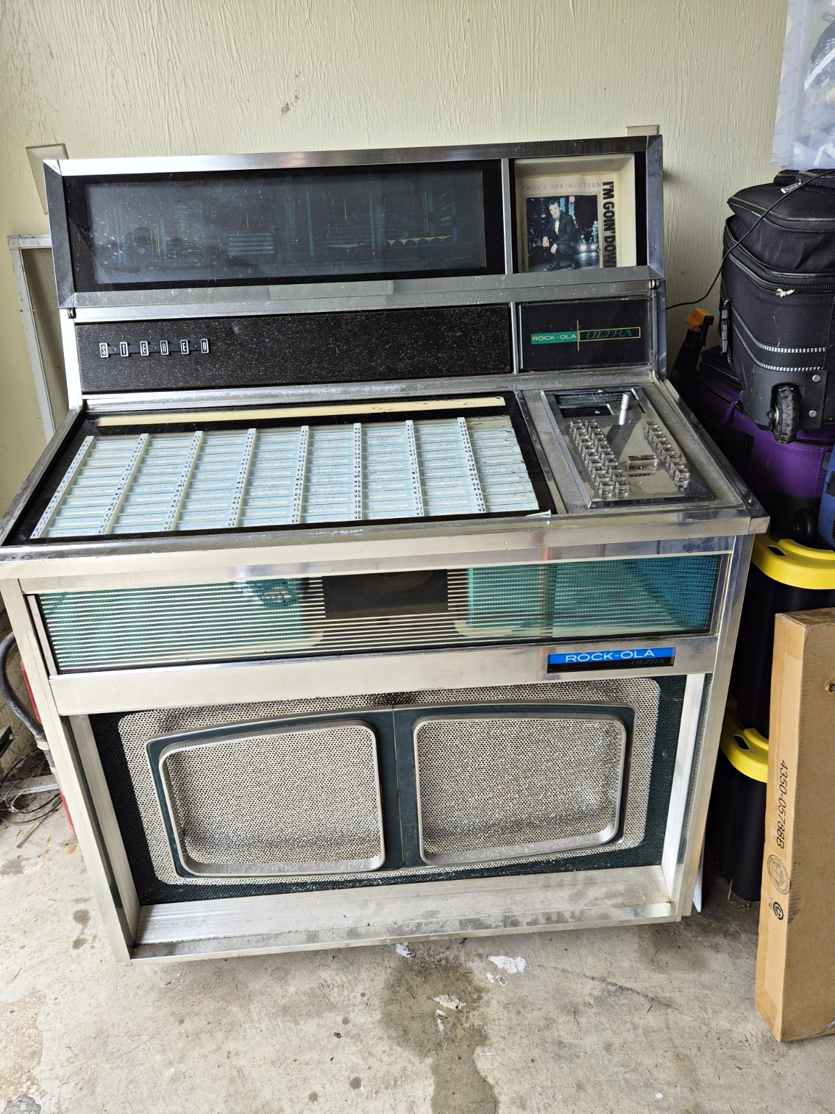 Rock-Ola Ultra Model 437 stereo jukebox AS-IS/PARTS/REPAIR *Local Pick-up Only* Rock-Ola Ultra Model 437 stereo jukebox AS-IS/PARTS/REPAIR *Local Pick-up Only*