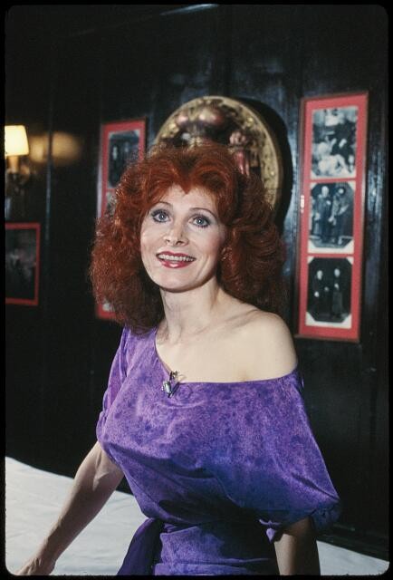 Photo:Anita Morris 1980s Nine Broadway Play Singer Entertainer Portrait