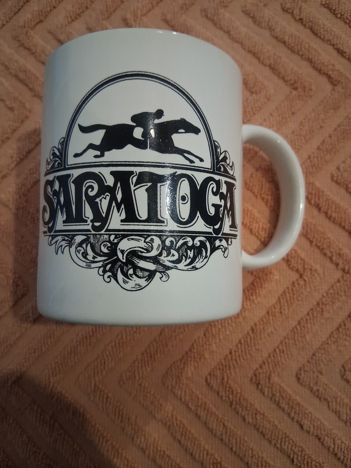 Vintage SARATOGA Souvenir WHITE Black Race Horse Mug, Cup Excellent Pre-owned. Vintage SARATOGA Souvenir WHITE Black Race Horse Mug, Cup Excellent Pre-owned.