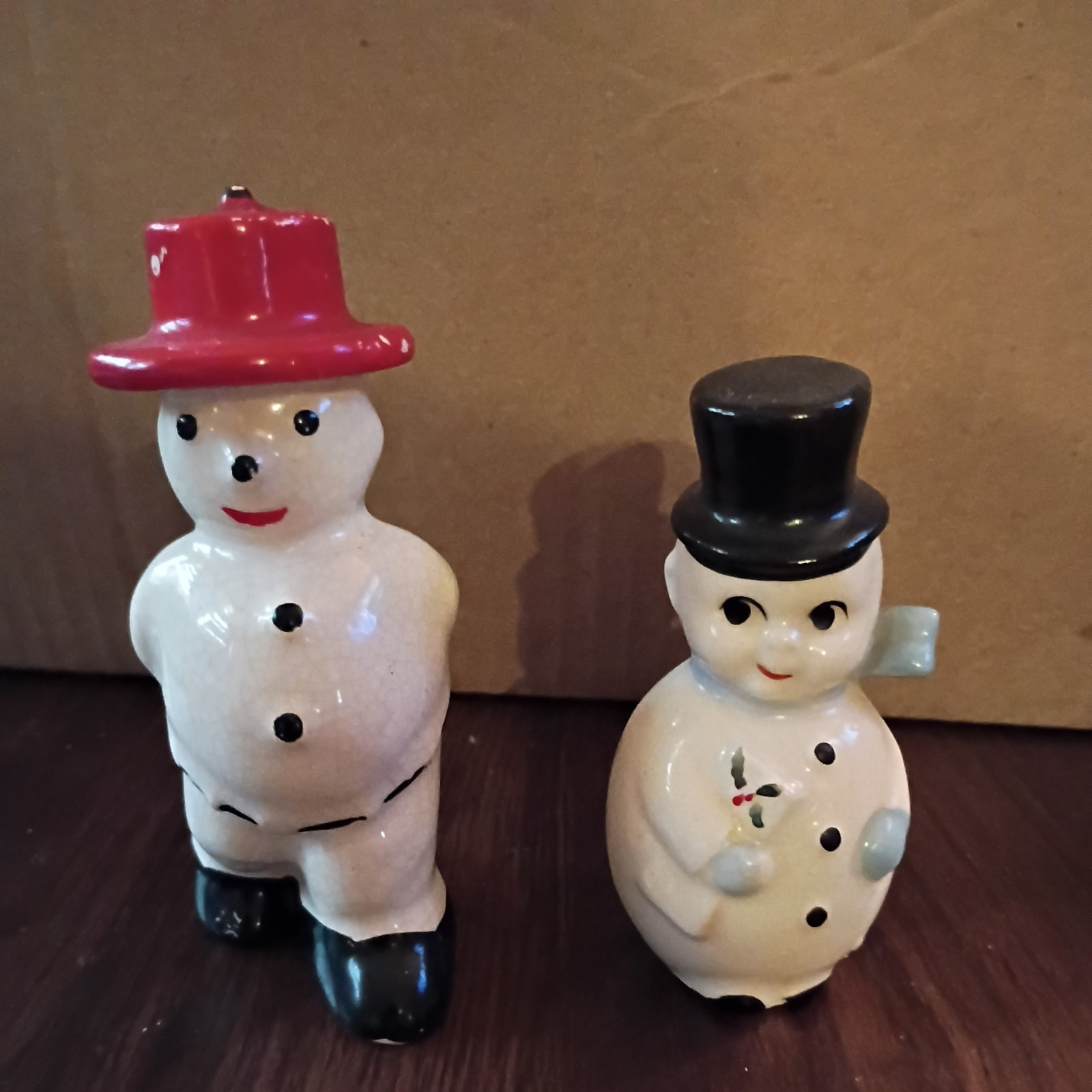 Vintage Snow Men salt and pepper shakers 