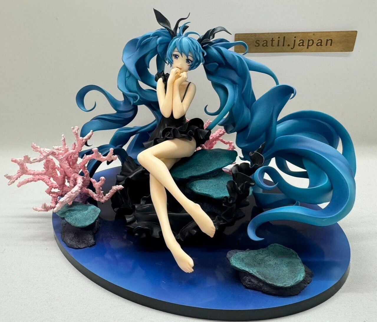 [USED] Good Smile Company Vocaloid Hatsune Miku Deep Sea Girl Figure 1/8 Scale