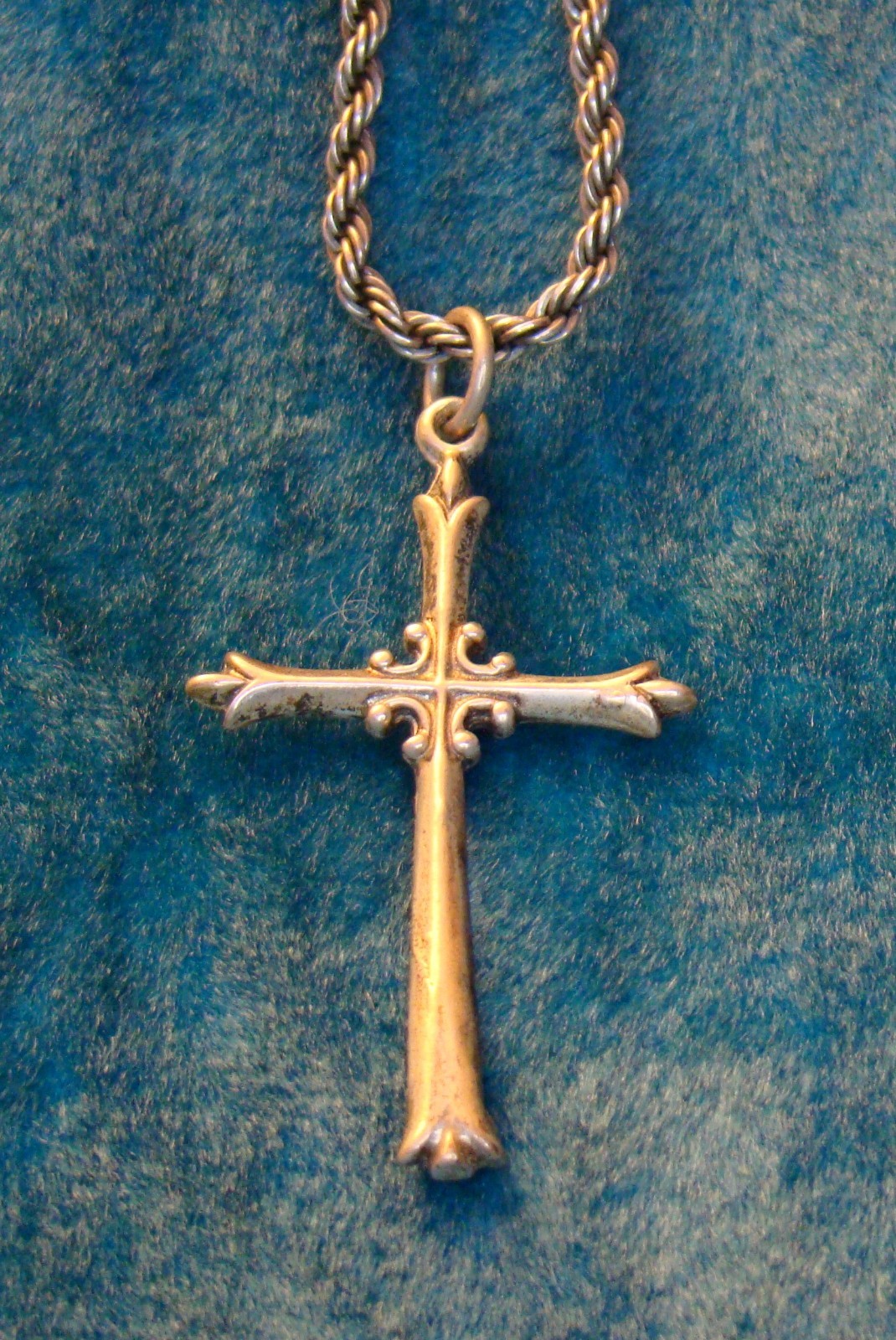 Elegant Sterling Silver Cross 1.75 inches long .9 inches wide
