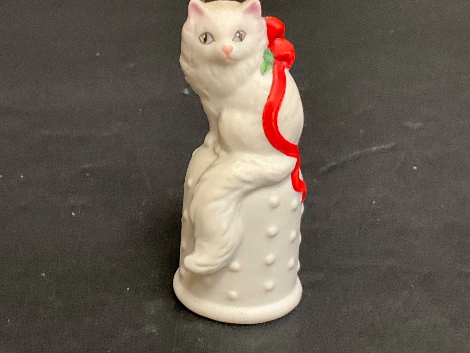 Vintage Enesco Christmas Cat Kitten On Porcelain Thimble Figurine 1987