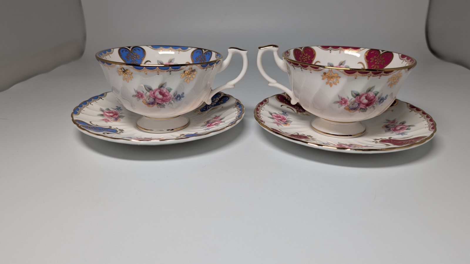 Lot of 2 teacups and 2 saucers of Lady Elizabeth Hudson & Middleton Ltd 1980\'s