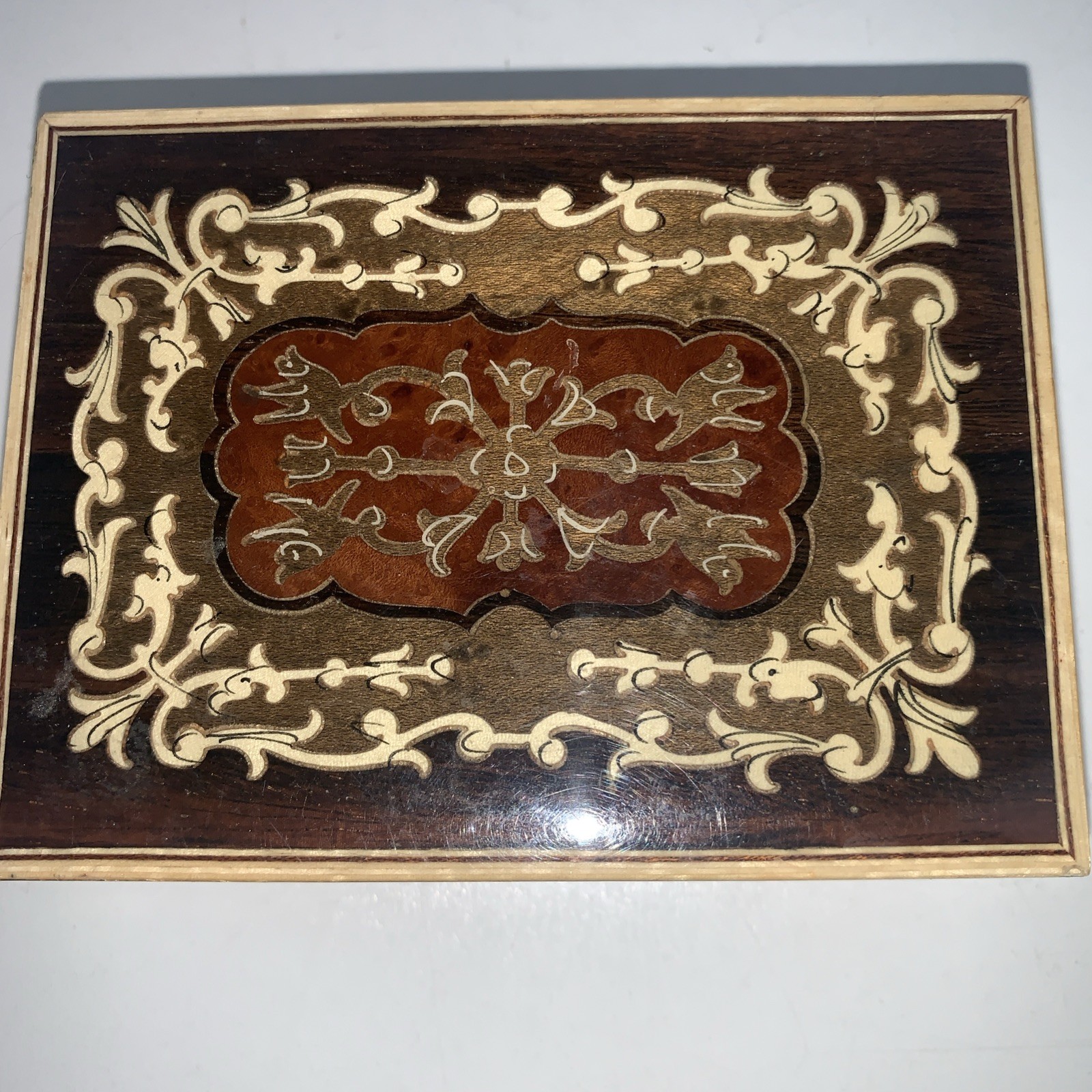 VTG Italian Marquetry Inlaid Lacquered Wooden Trinket Box 4.5x3.5x1.75. M