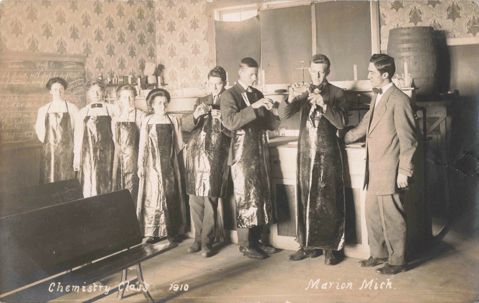 CEN Marion MI 1910 RPPC RARE NEWFANGLED SCIENCE CHEMISTS at Village Union School