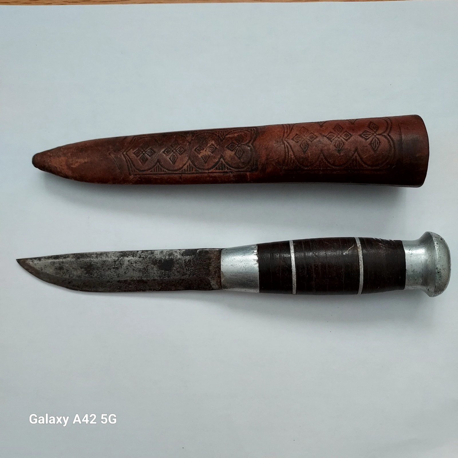 Vintage S&S Helle Holmedal Norge Knife and Leather Embossed Scabbard