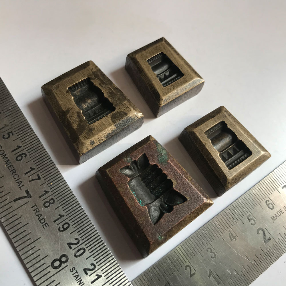 Antique or old bell metal bronze jewelry stamp die seal flower pattern Antique or old bell metal bronze jewelry stamp die seal flower pattern