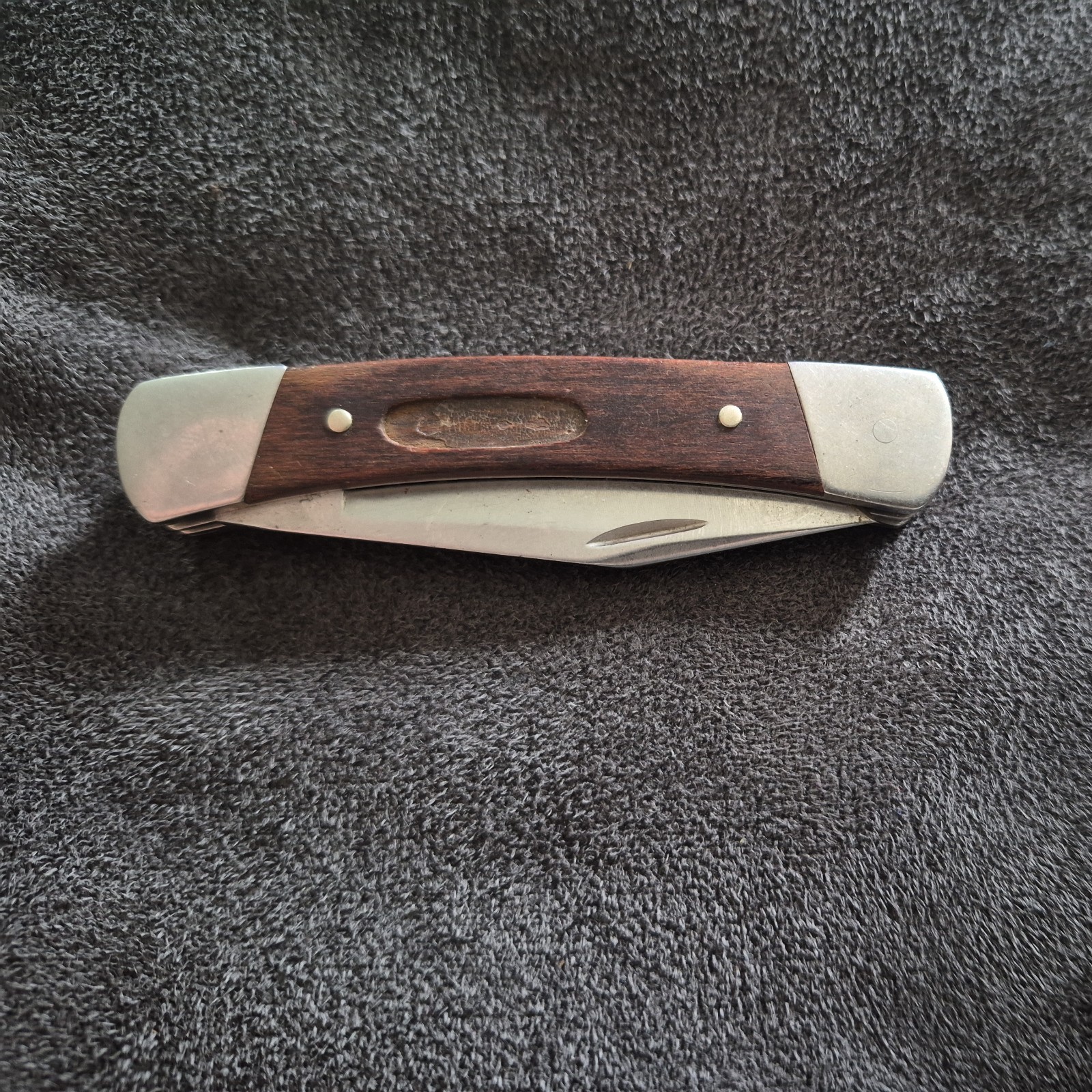 BUCK 703 USA Three Blade Pocket Knife WOOD Handles MISSING MEDALLION BUCK 703 USA Three Blade Pocket Knife WOOD Handles MISSING MEDALLION