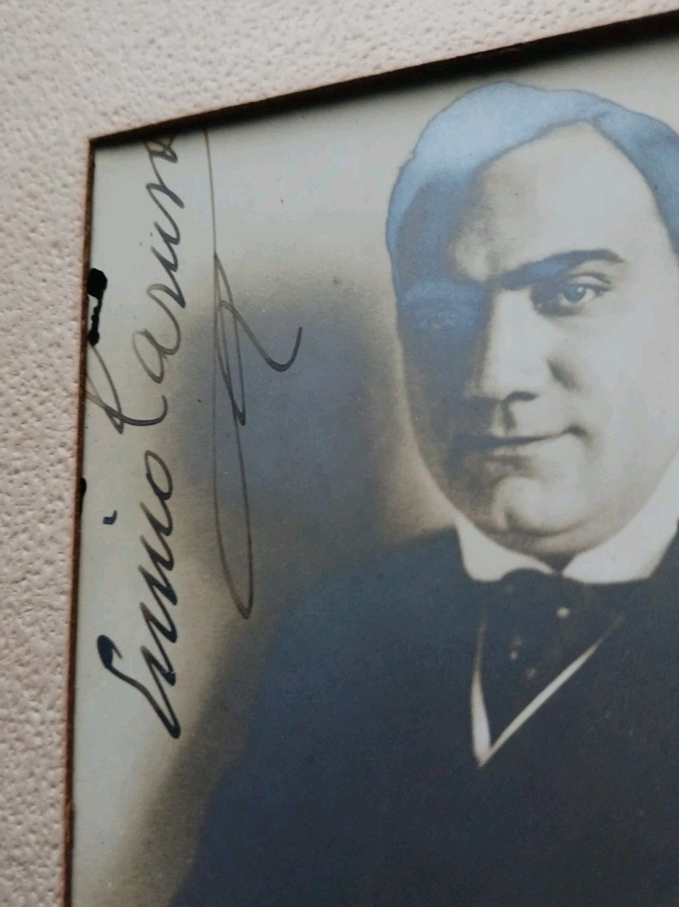 ENRICO CARUSO SIGNATURE REAL PHOTO POSTCARD OPERA MUSIC c.1910 WITH CIGAR