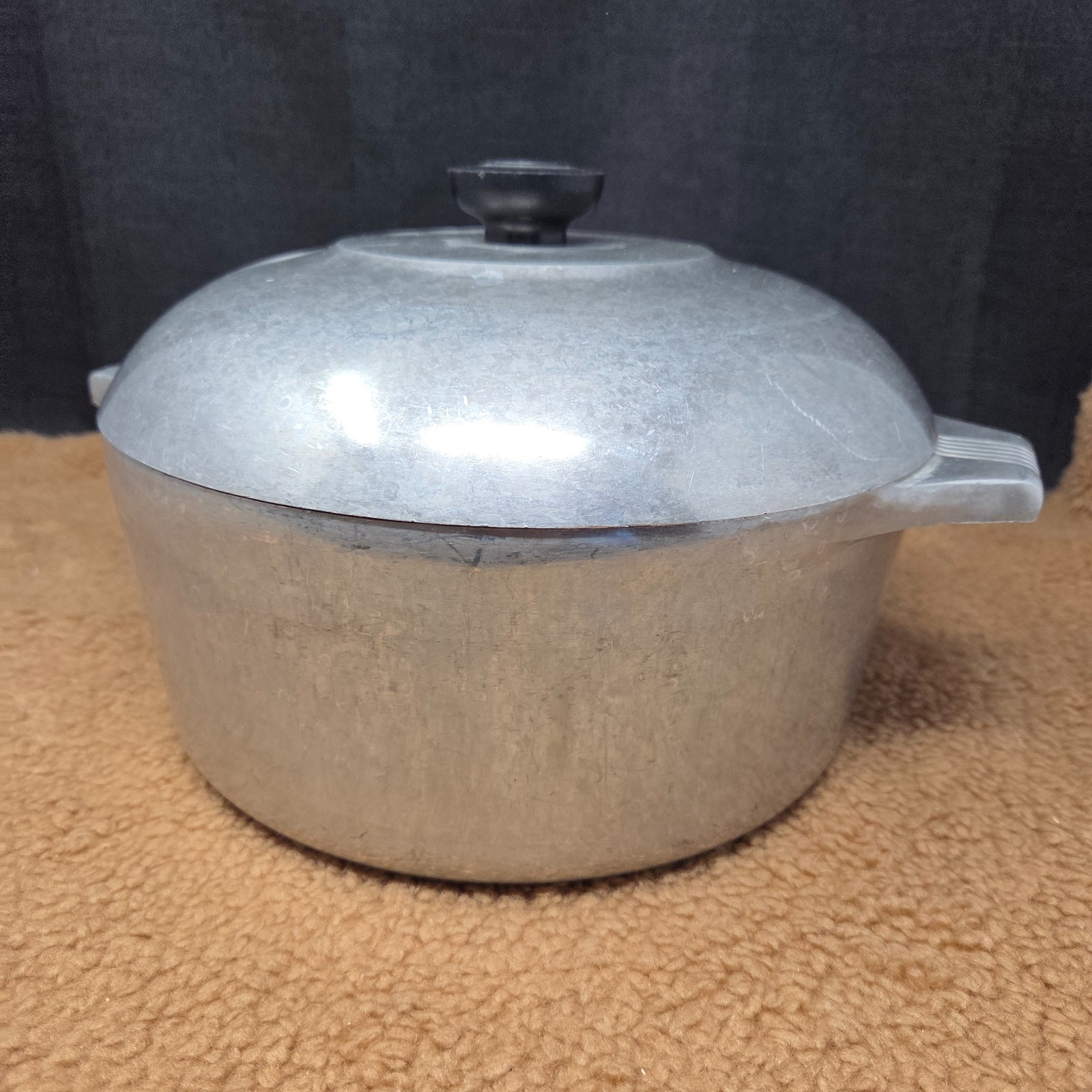 VTG Wagner Ware Sidney 0 Magnalite Round 5 Quart Dutch Oven 4248 P Great Shape