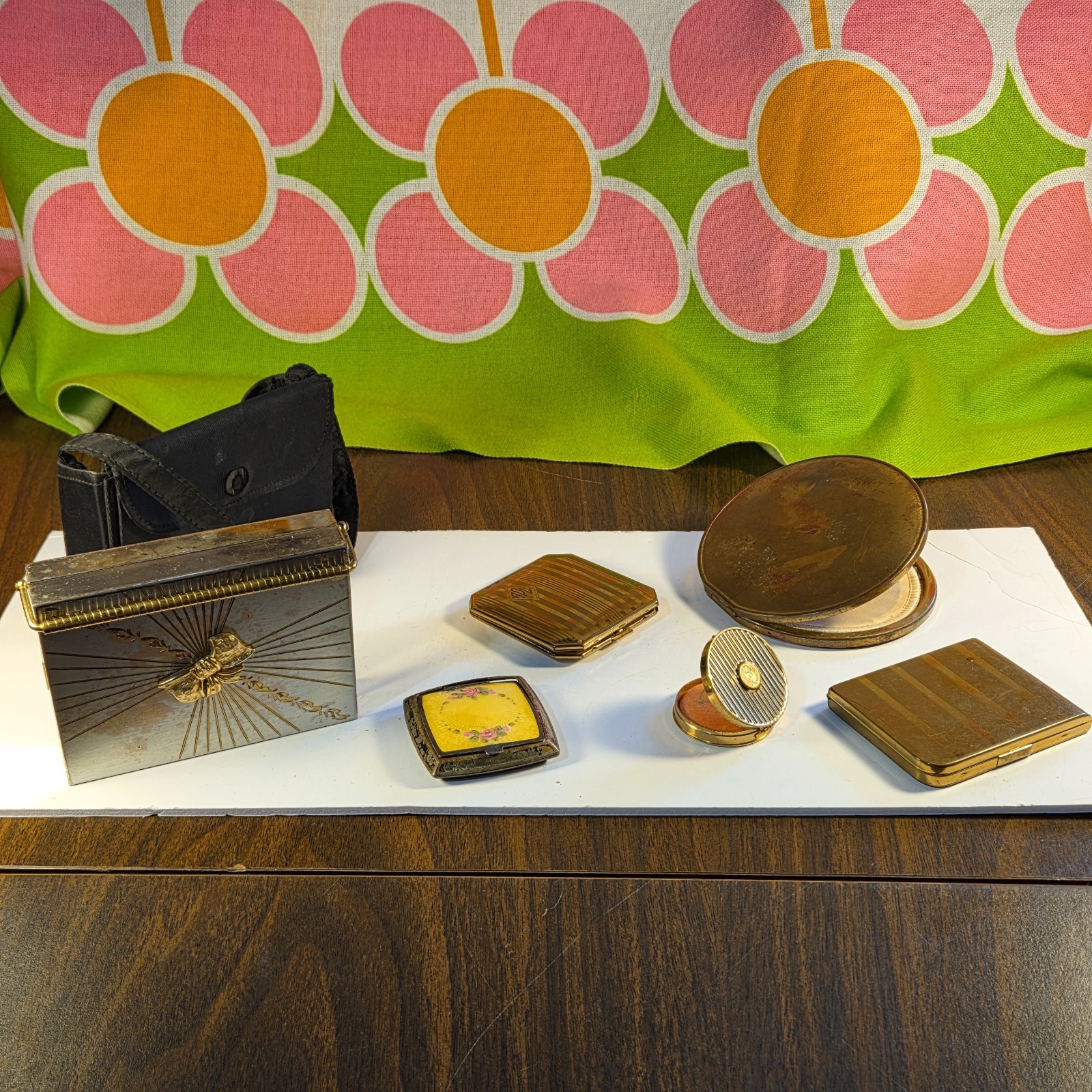 VINTAGE Volupte Compact Evening Purse & Make Up Compact LOT Of 6