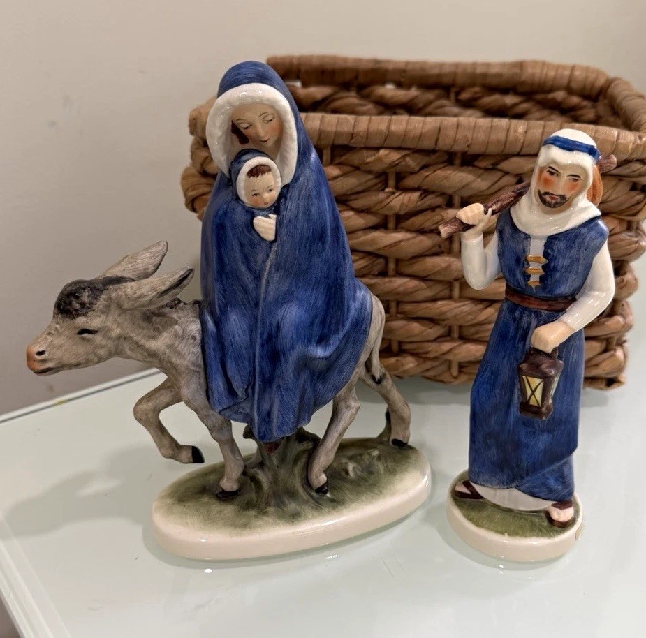 Goebel Vintage Porcelain Nativity Set 2pc Joseph & Mary Christmas 1959 &1961 F