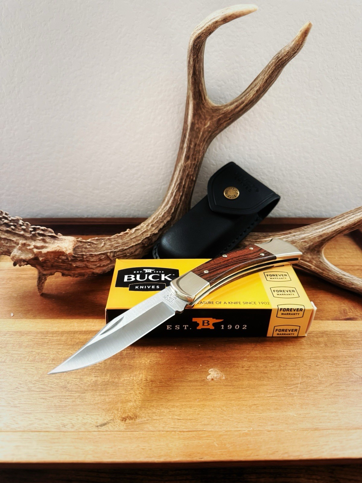 Buck Knives 110 3-3/4