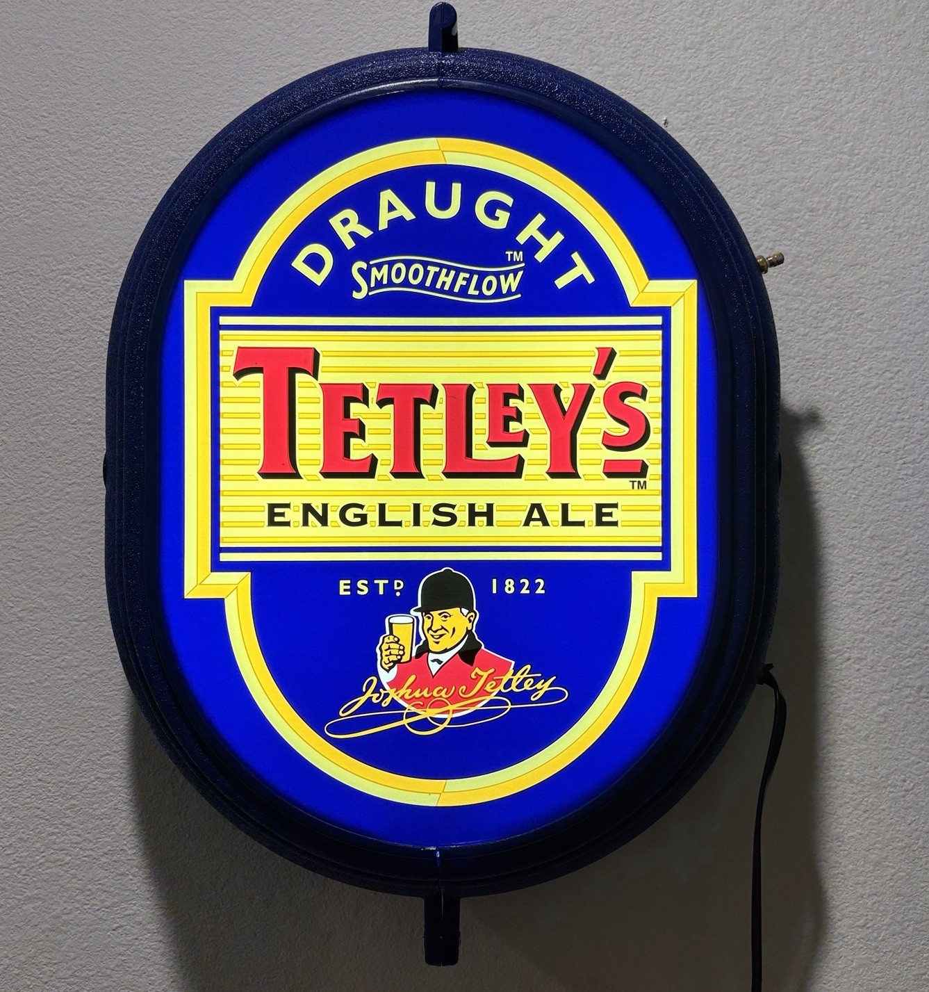 Tetley's English Ale illuminated pub sign