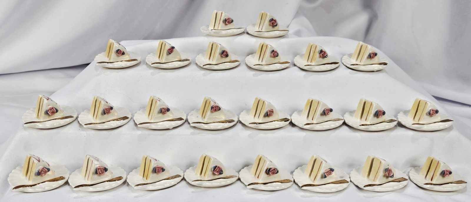 ADORBS VTG Fine A Quality Japan Lot of 24 Birthday Cake Piece Place Card Holders