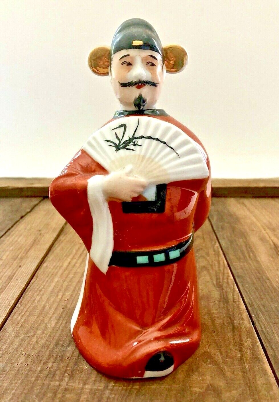 Porcelain NODDER Asian Man Figurine,  BobbleHead Vintage