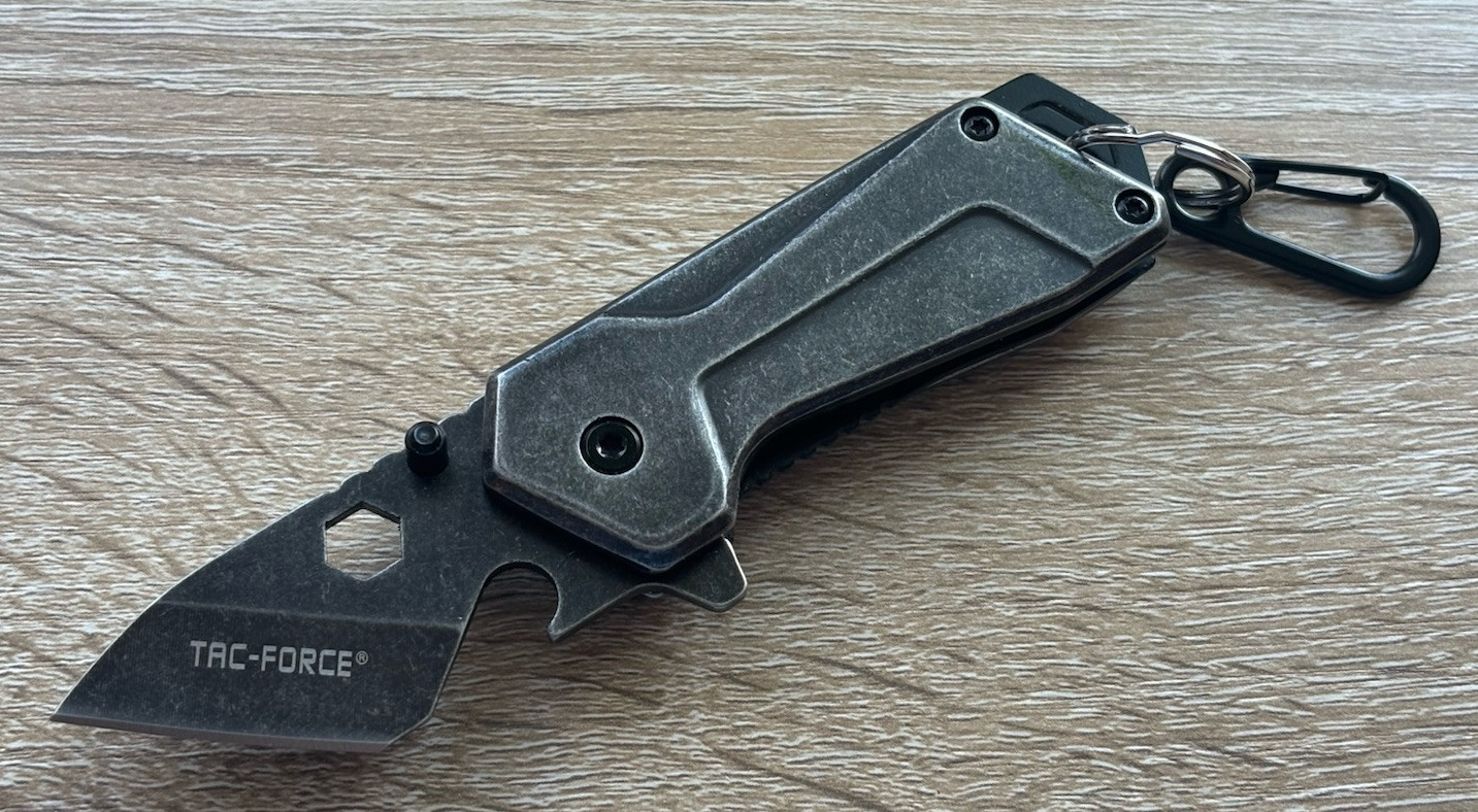 Tiny Pocket Knife Modern Black Reverse Tanto 1” Blade Full Metal Cyberpunk Edc Tiny Pocket Knife Modern Black Reverse Tanto 1” Blade Full Metal Cyberpunk Edc
