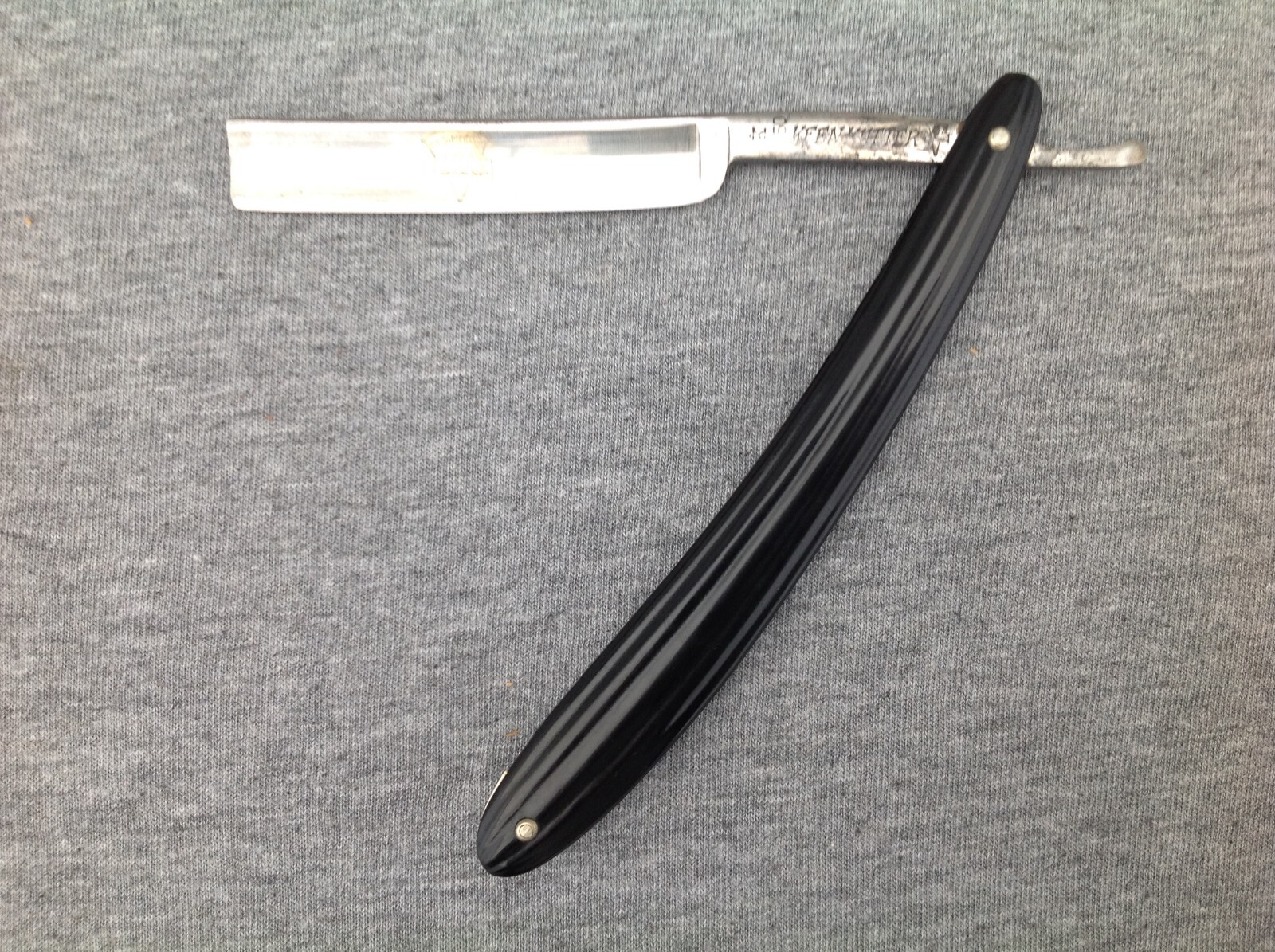 EC Simmons Keen Kutter K 50 Straight Razor, Etched Face