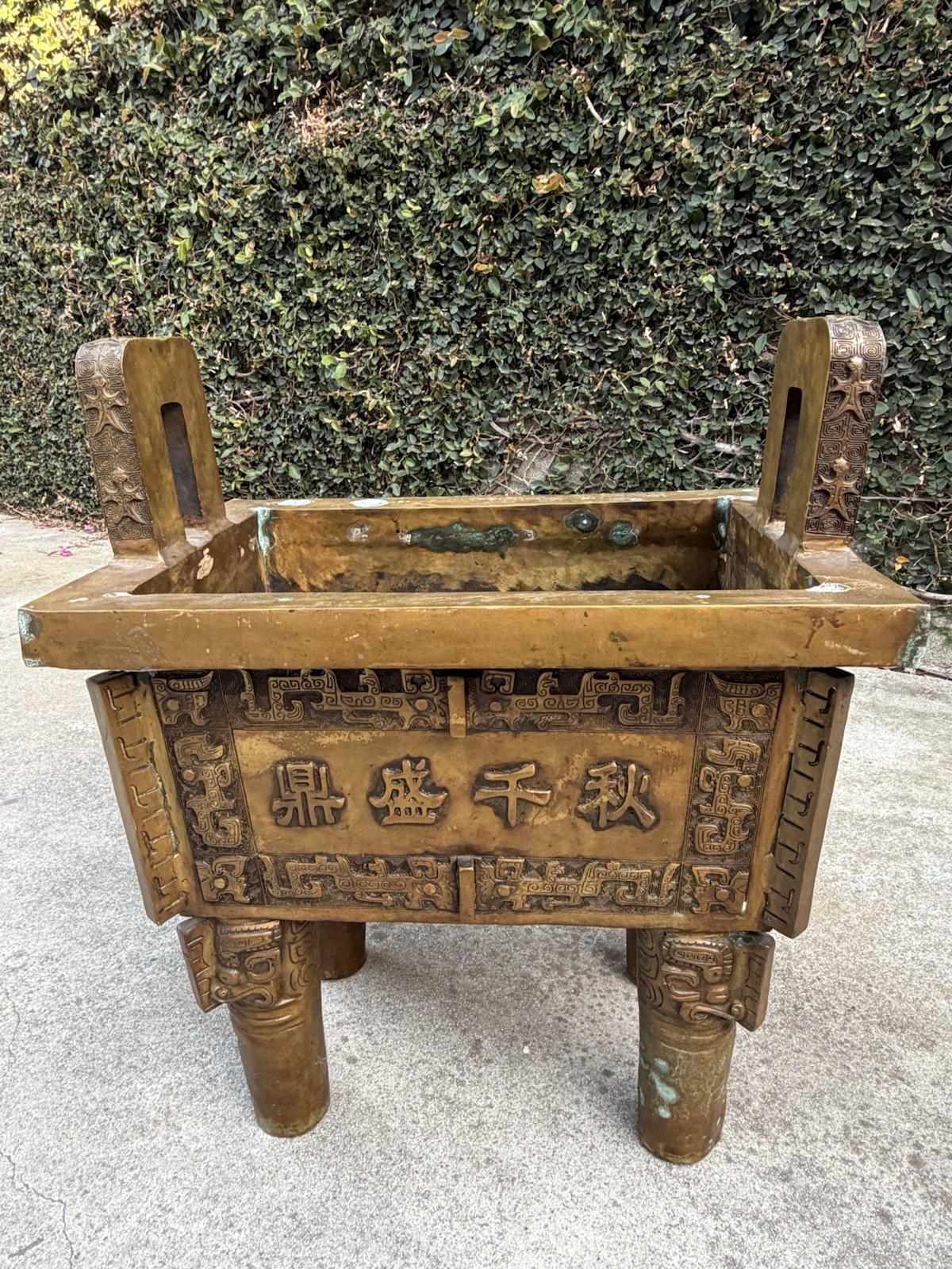 Large Chinese Brass Ding Vessel Heavy Bronze Style Sculpture Home Decor 23kg