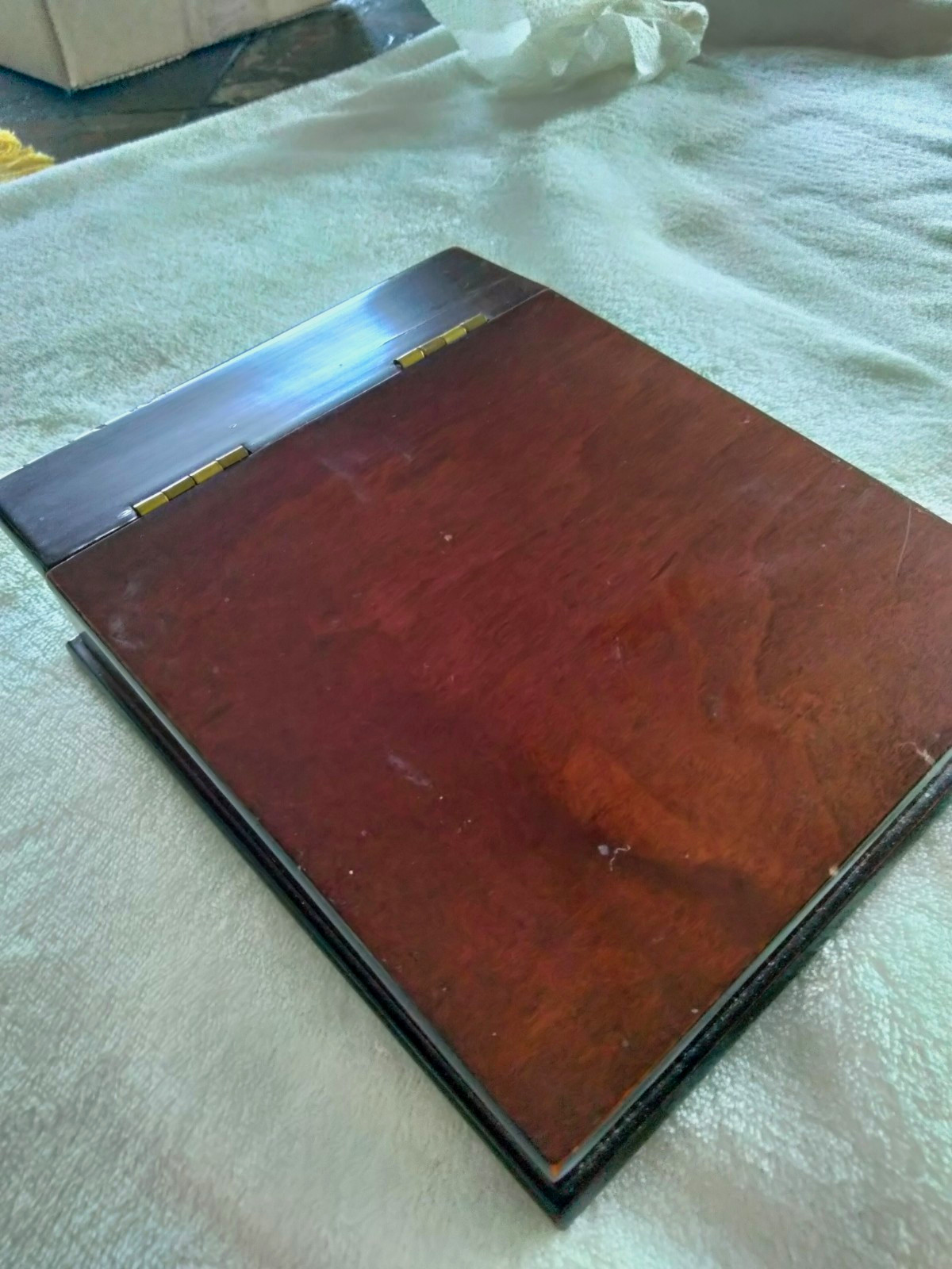 The Bombay Company Small Brown Wood Storage Box Hinged Lid Rectangle 1992