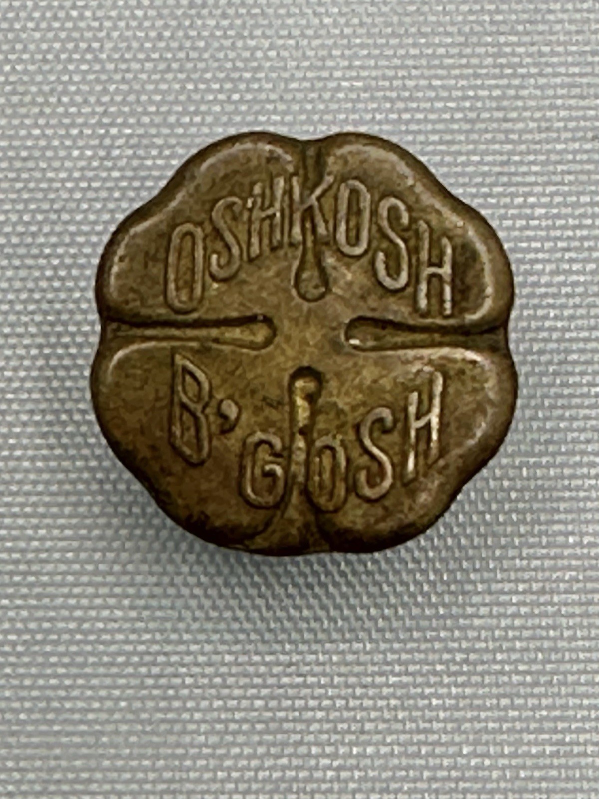Vintage Osh Kosh B'Gosh Brass Clover Leaf Button (2M)