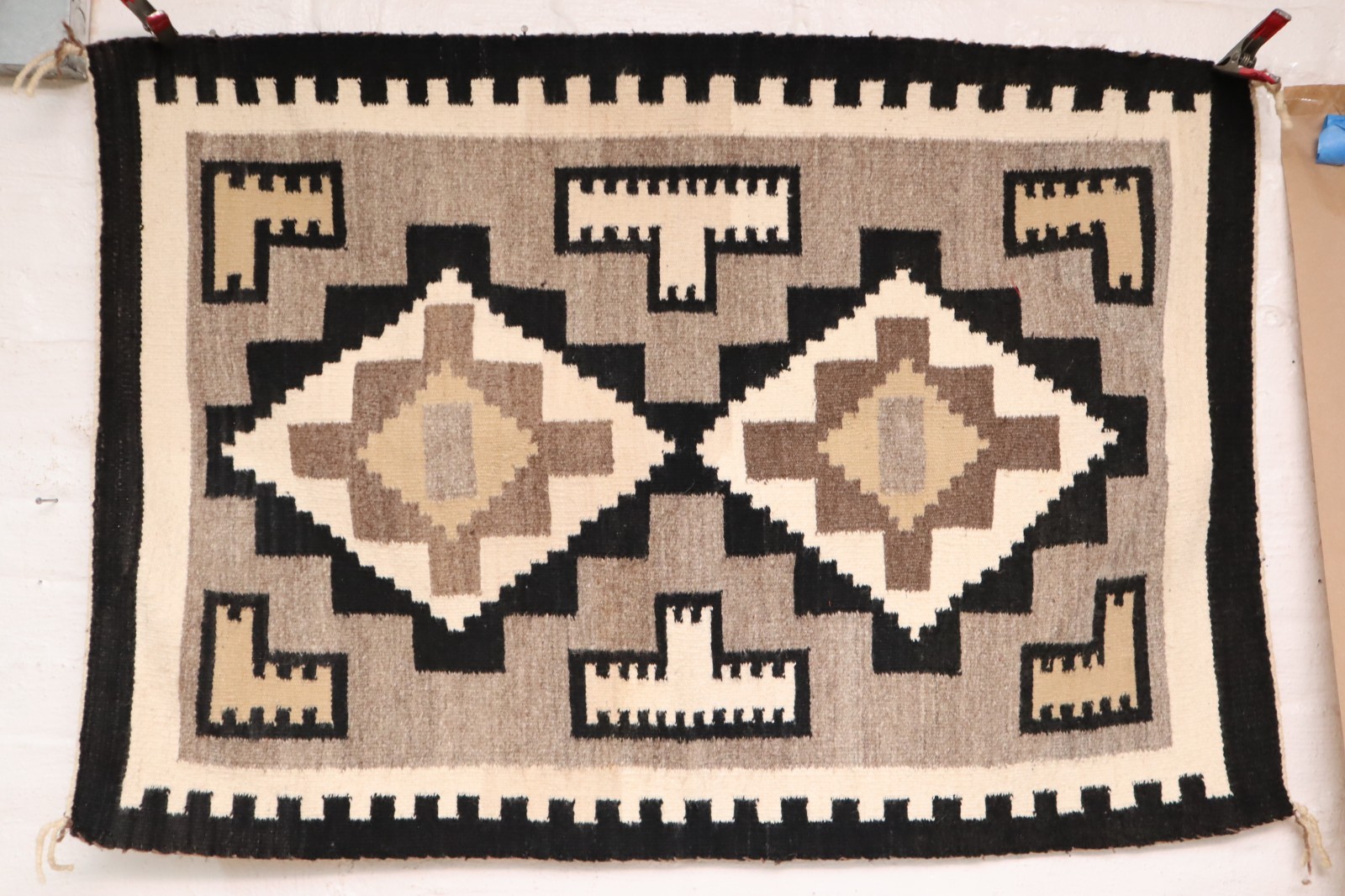 ATQ LG Navajo Rug native american indian Textile TWO GREY HILLS VTG 42