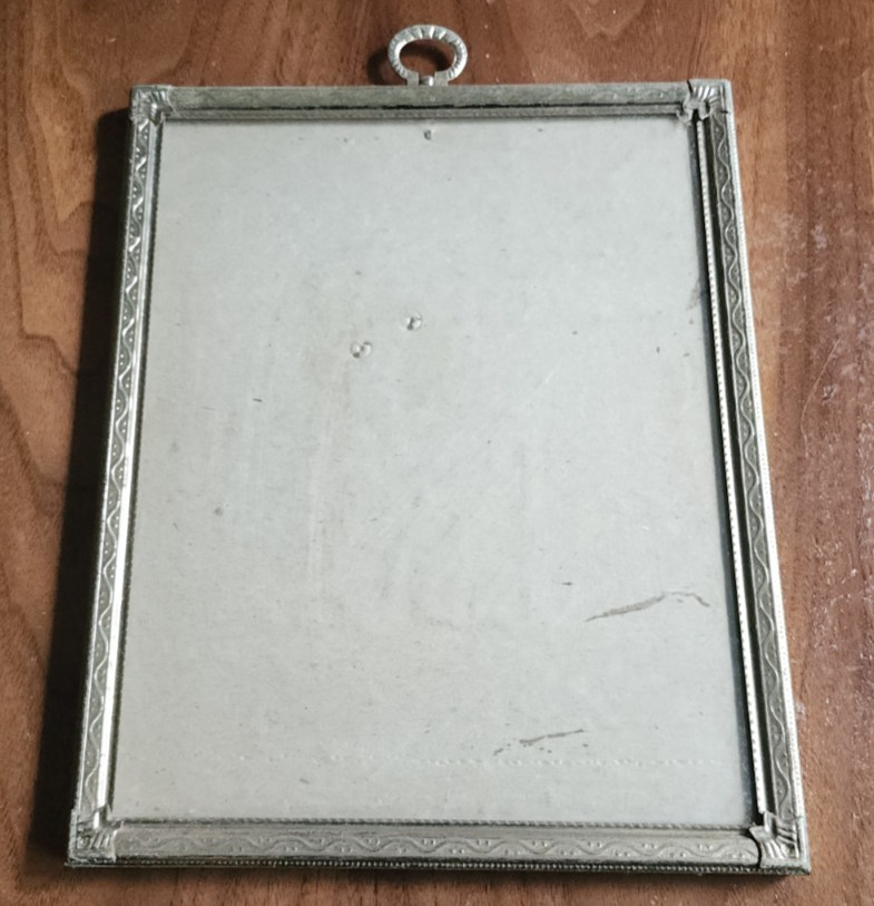 Vintage Highly Ornate Metal 8X10\